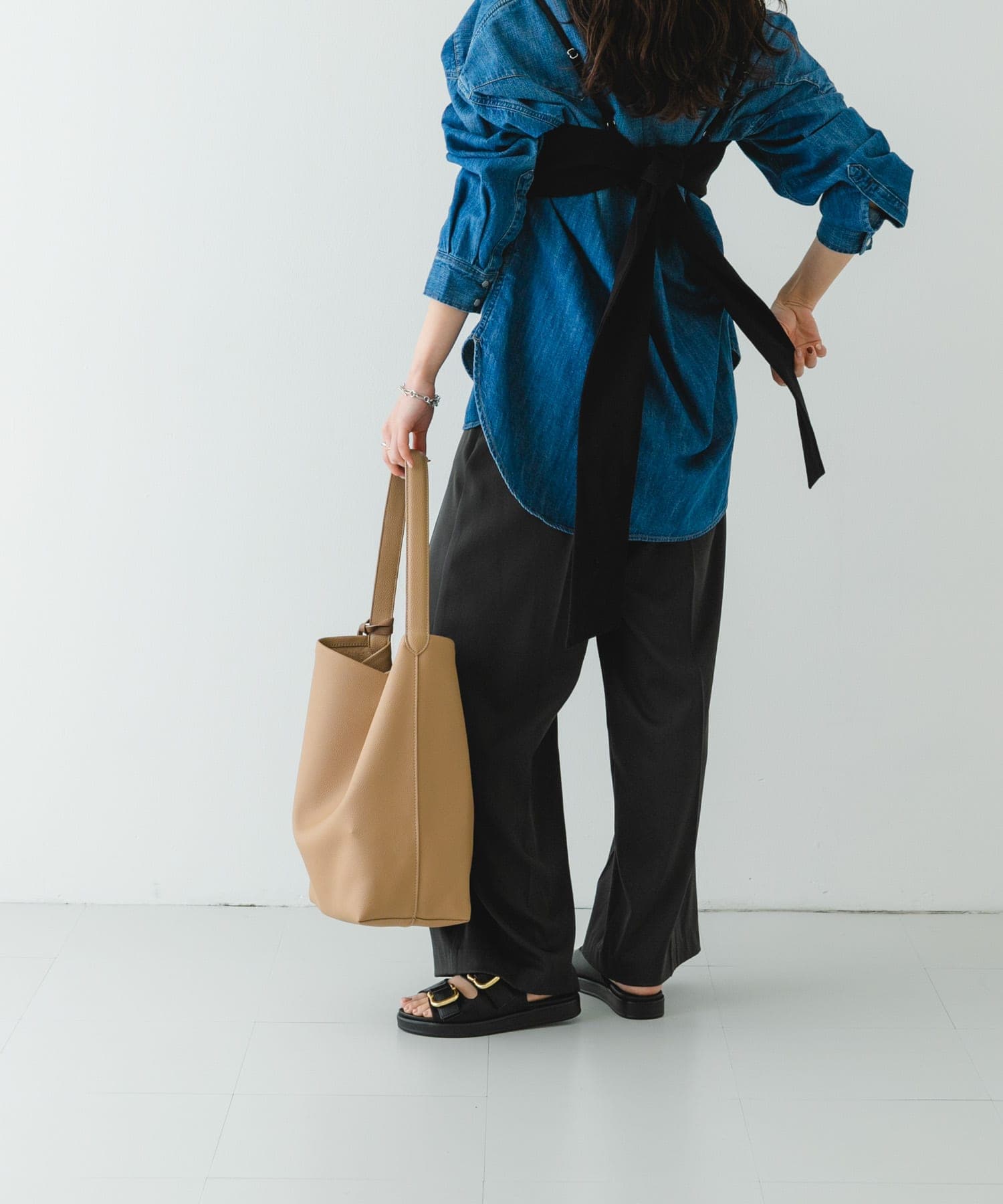 タッセル付シンプルワンハンドルトート BEIGE one