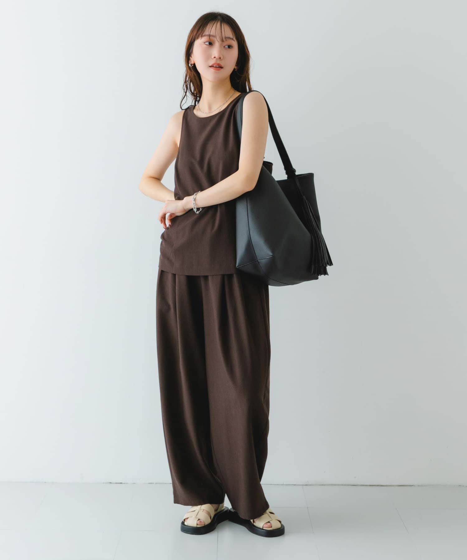 タッセル付シンプルワンハンドルトート BLACK one