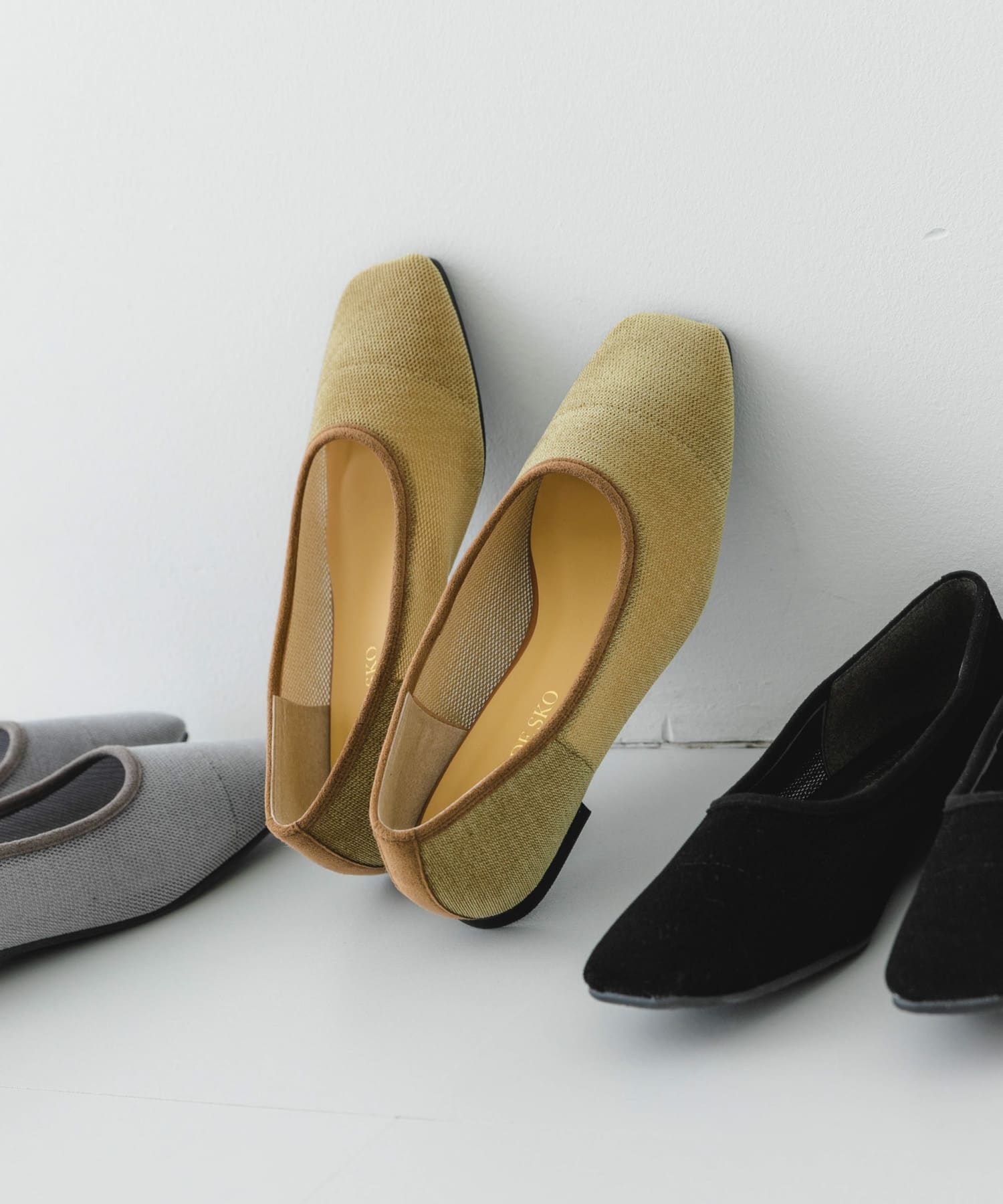 『MADE IN JAPAN』スクエアベロアメッシュフラット BEIGE 36