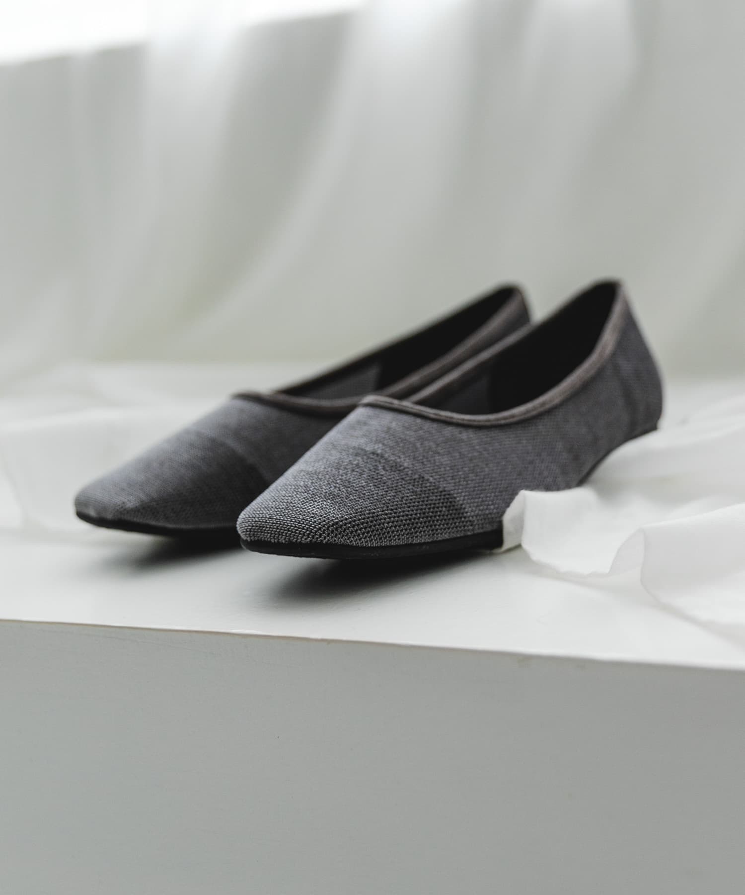 『MADE IN JAPAN』スクエアベロアメッシュフラット GRAY 36