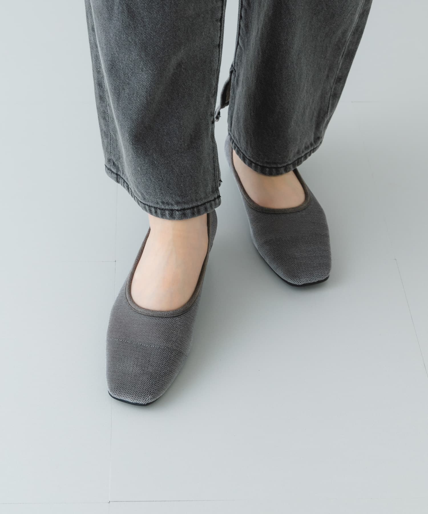 『MADE IN JAPAN』スクエアベロアメッシュフラット GRAY 37
