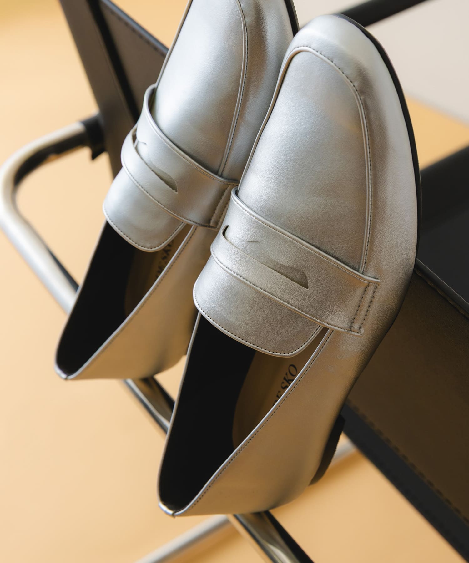 『MADE IN JAPAN』ソフトコインローファー SILVER 37