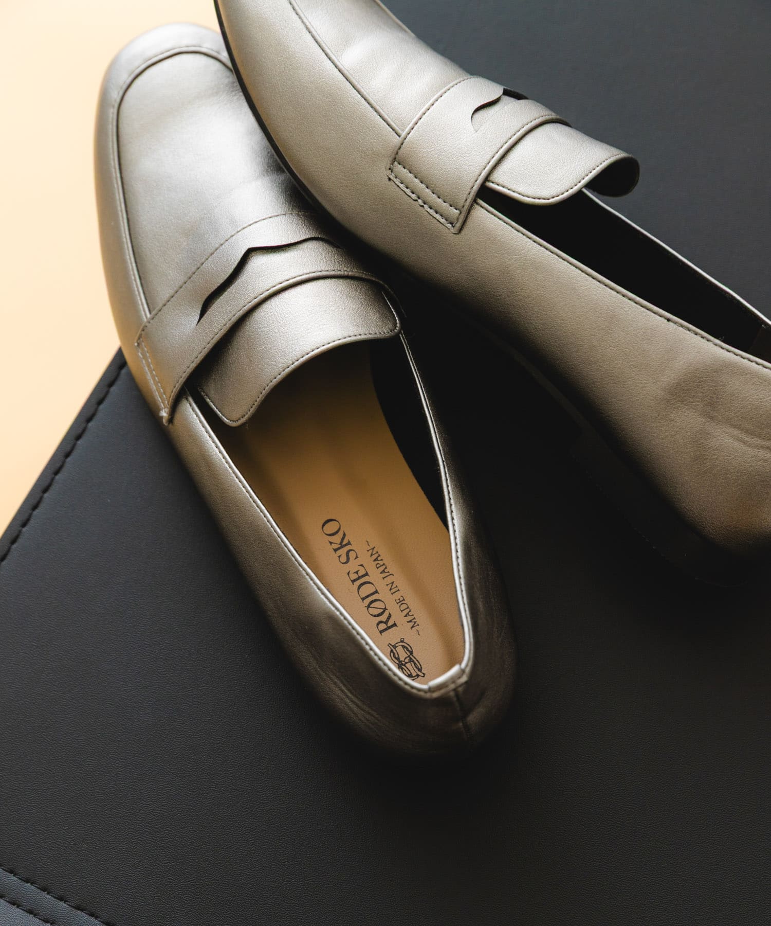 『MADE IN JAPAN』ソフトコインローファー GUN METAL 36