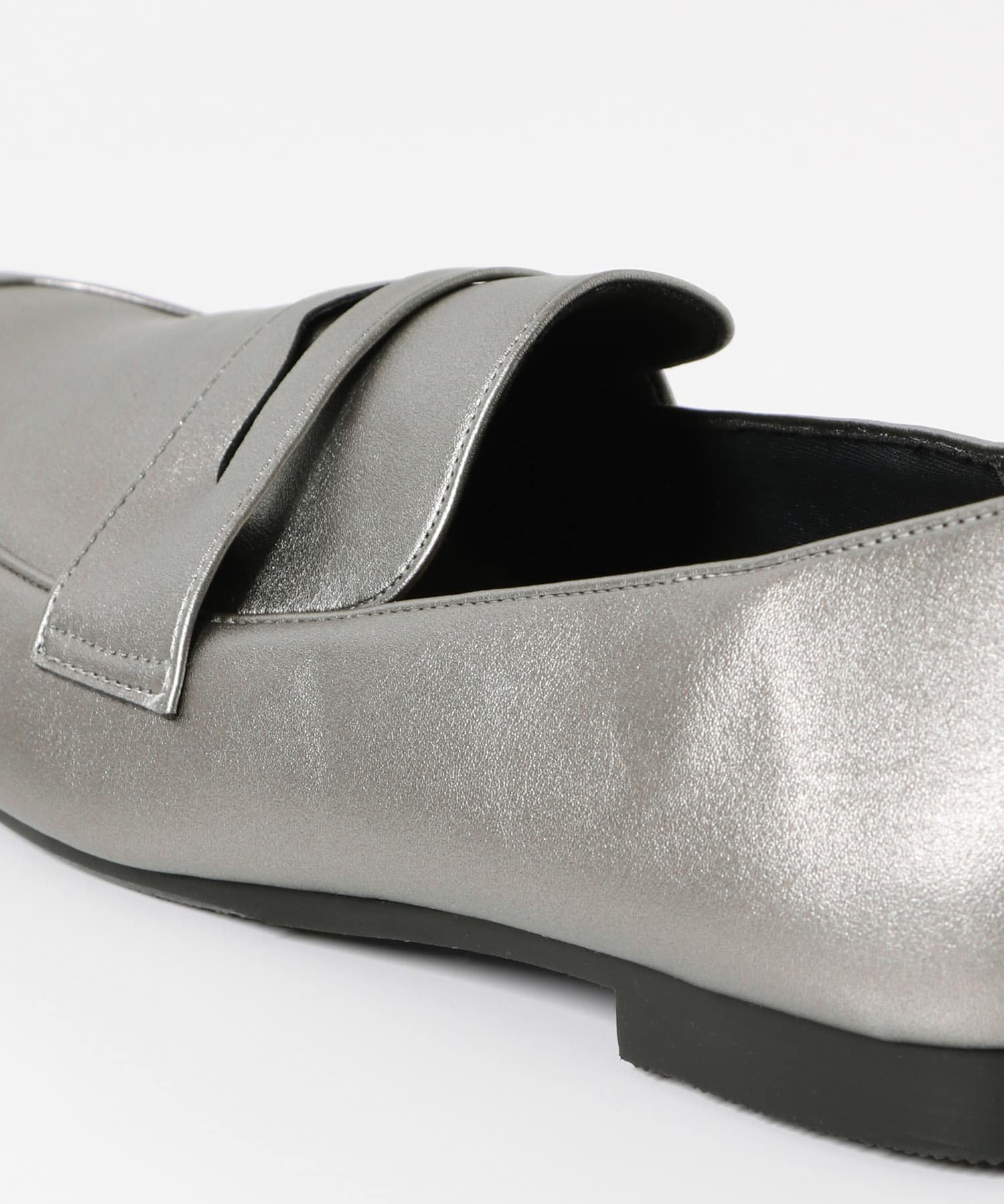GUN METAL