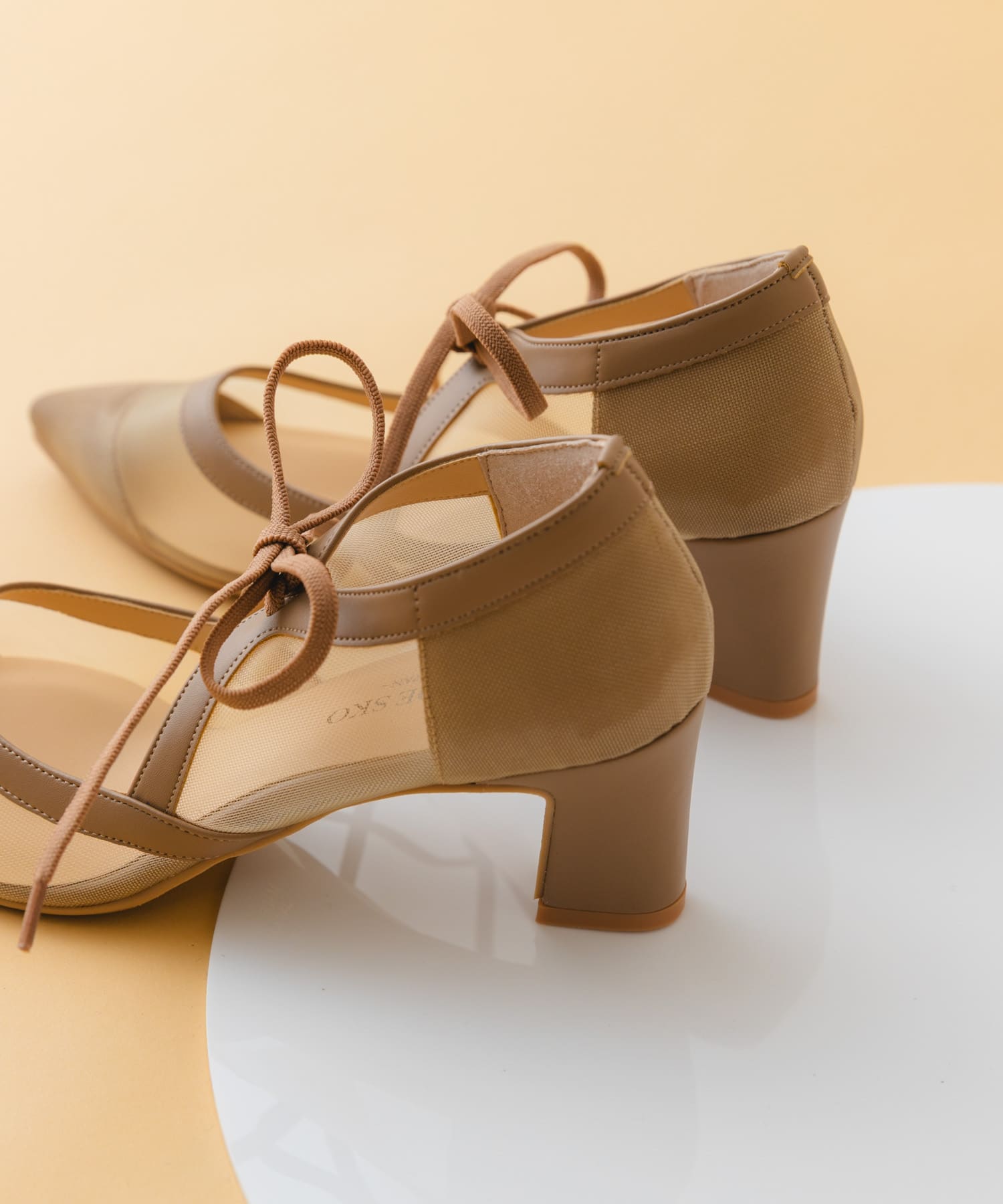 『MADE IN JAPAN』チャンキーヒールリボンパンプス BEGシアー 37