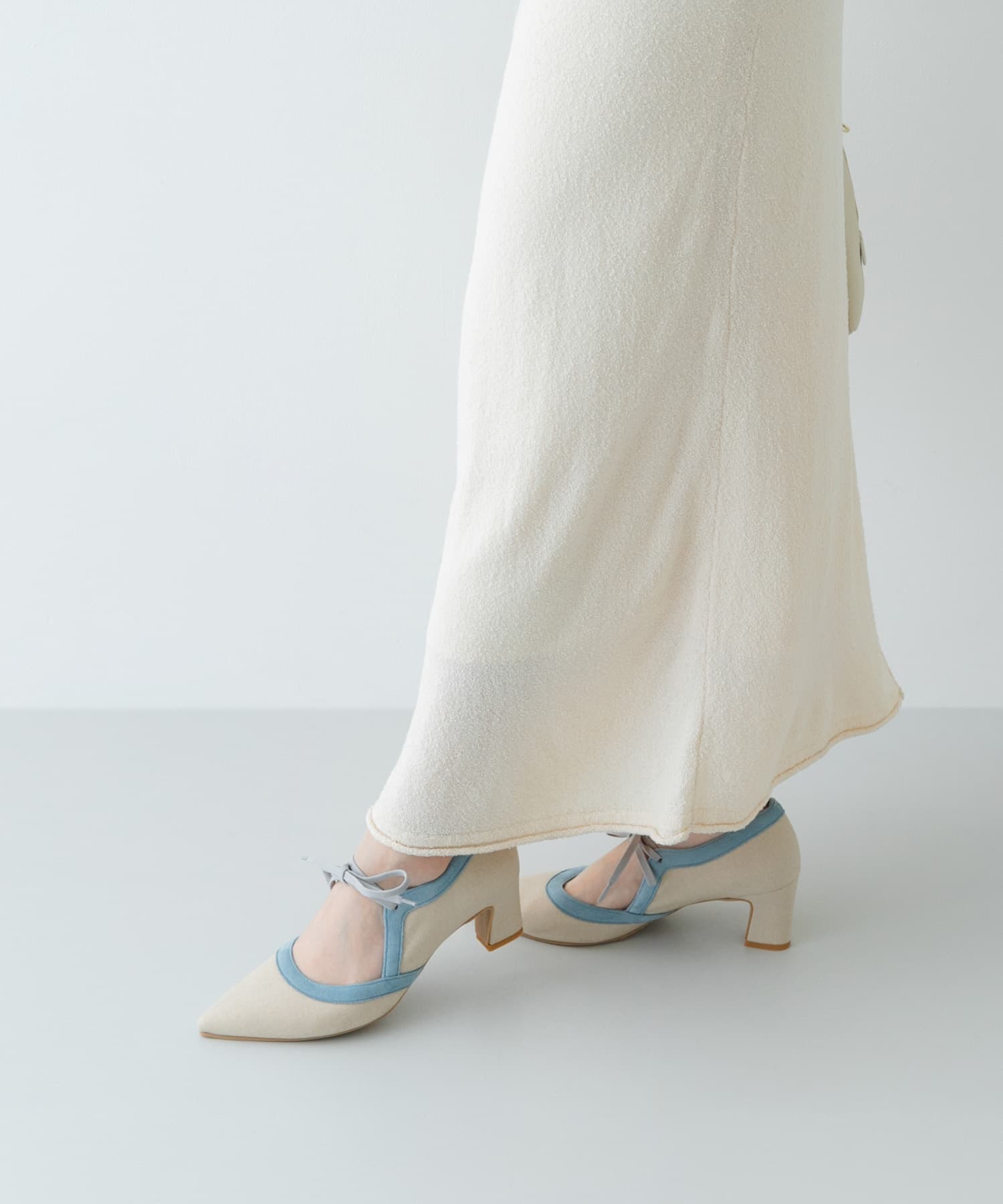 『MADE IN JAPAN』チャンキーヒールリボンパンプス SAX 36