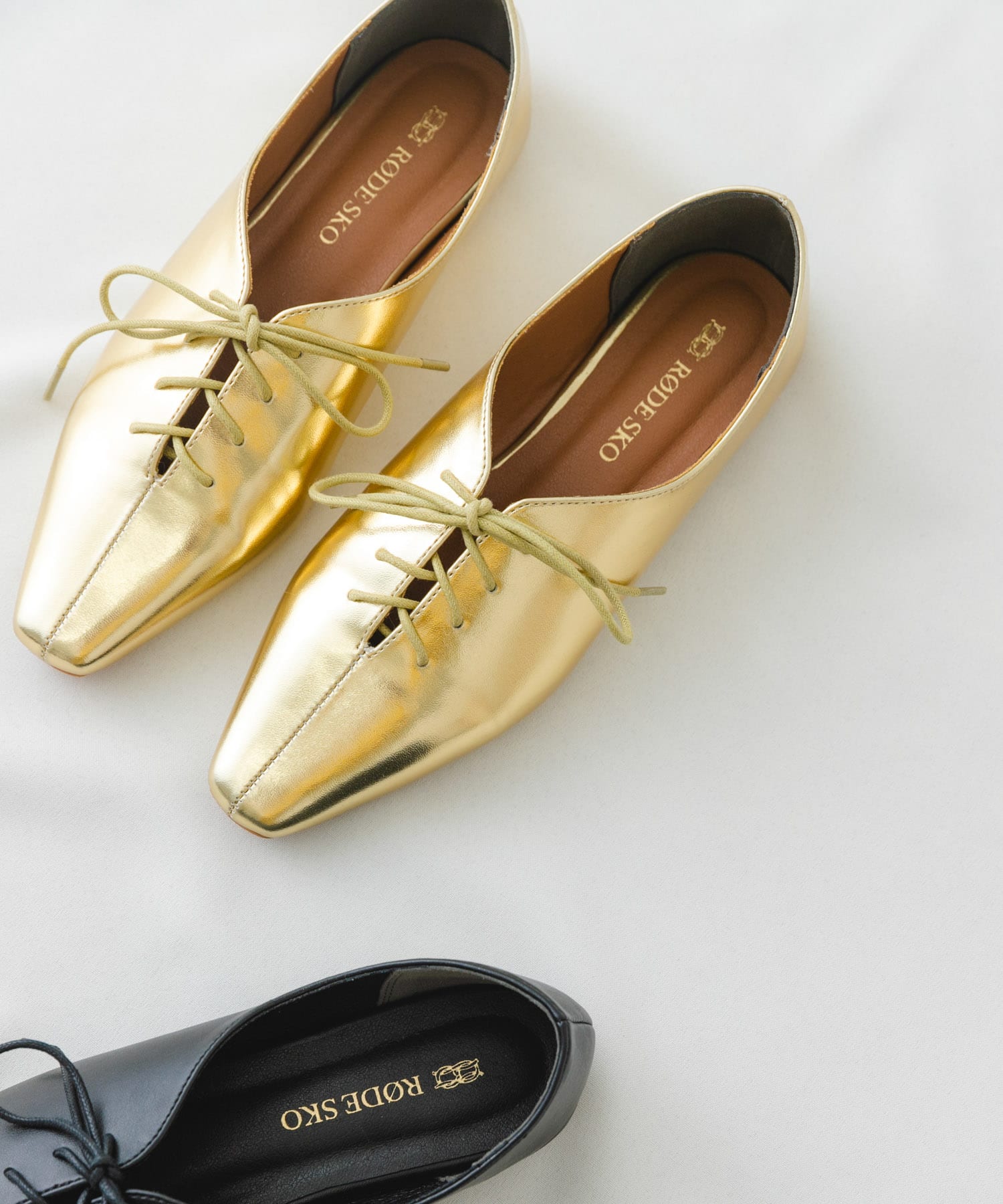 レースアップフラットシューズ GOLD 37