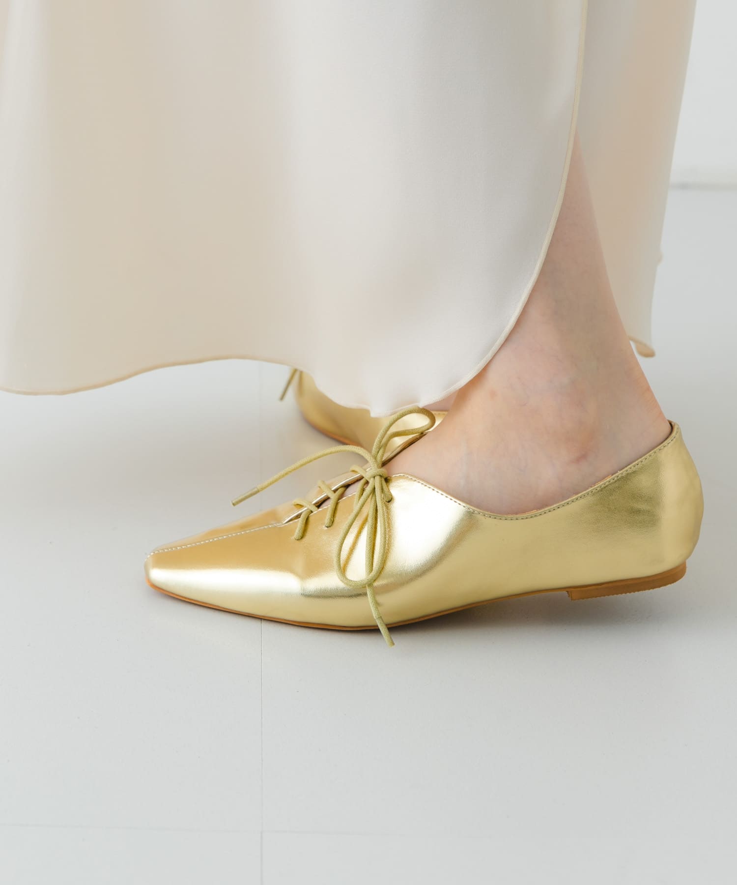 レースアップフラットシューズ GOLD 38