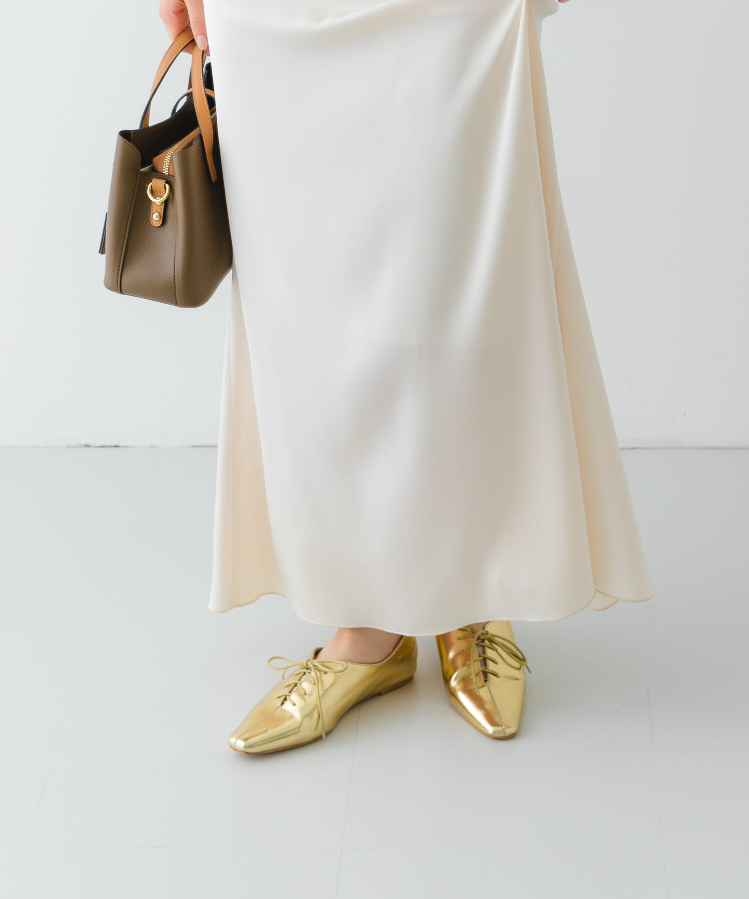 レースアップフラットシューズ GOLD 38