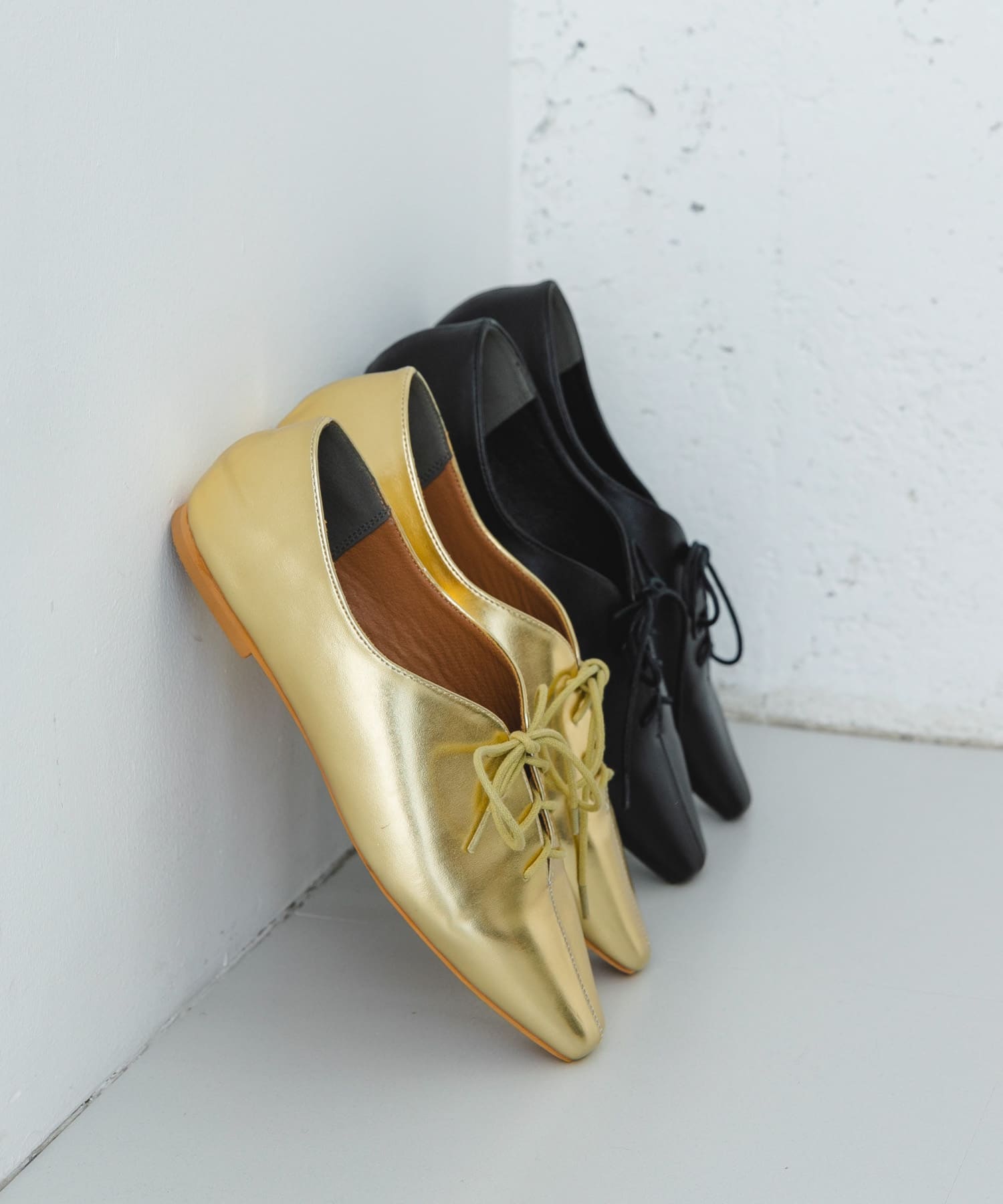 レースアップフラットシューズ GOLD 36