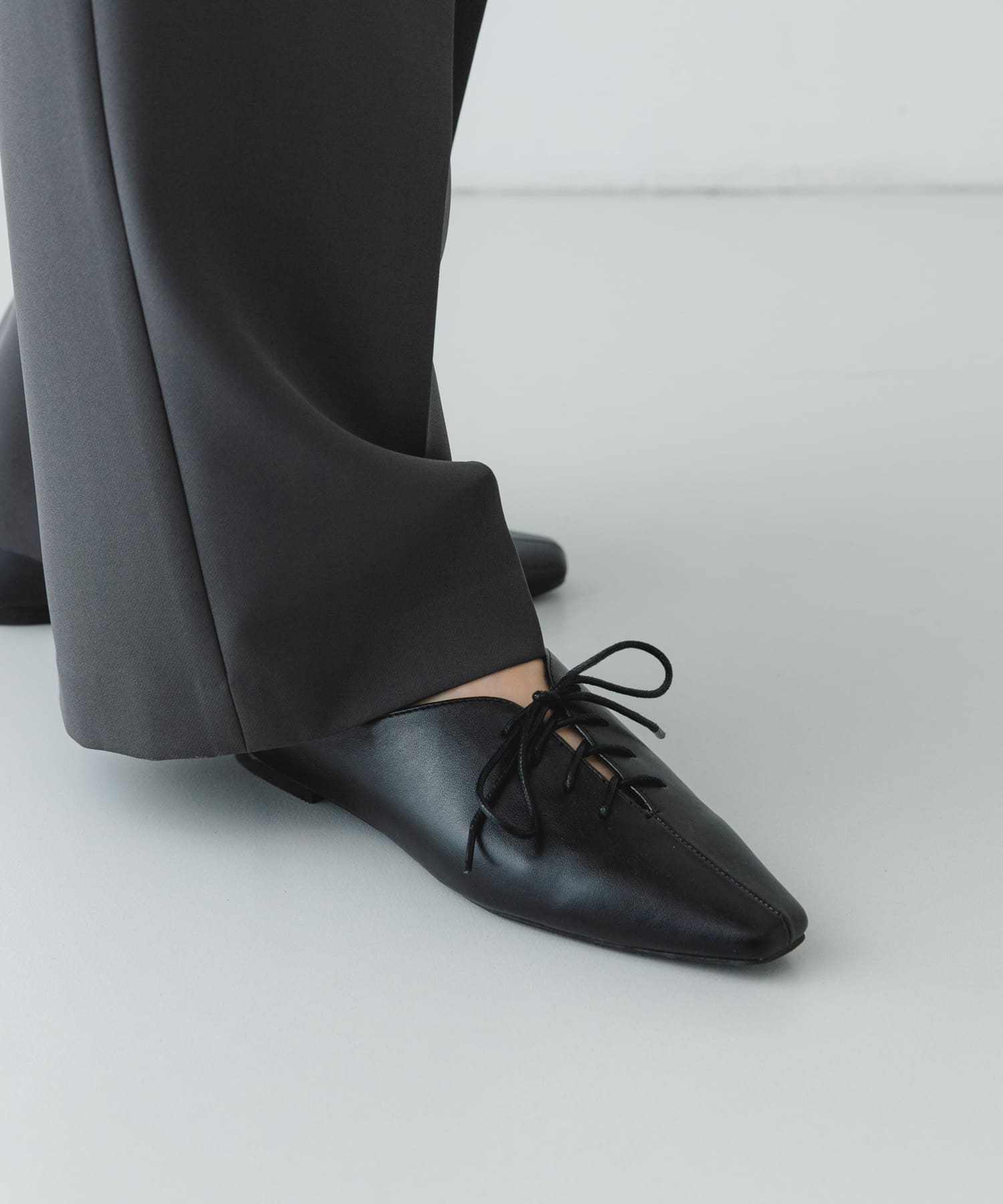 レースアップフラットシューズ BLACK 36
