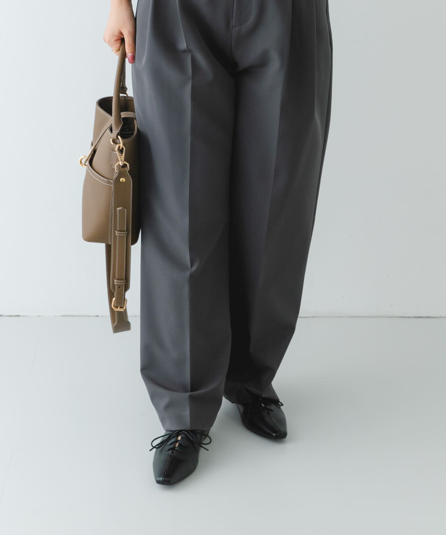 レースアップフラットシューズ BLACK 37