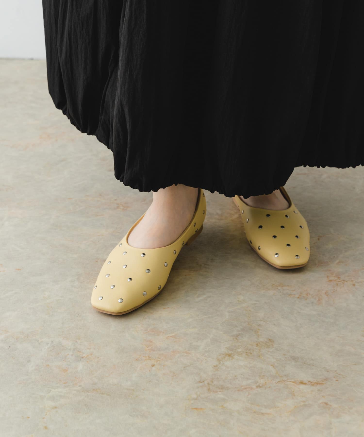 スタッズフラットシューズ EGG BEIGE 37