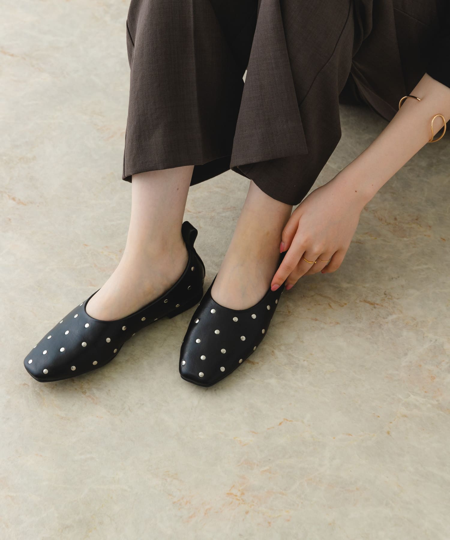 スタッズフラットシューズ BLACK 37