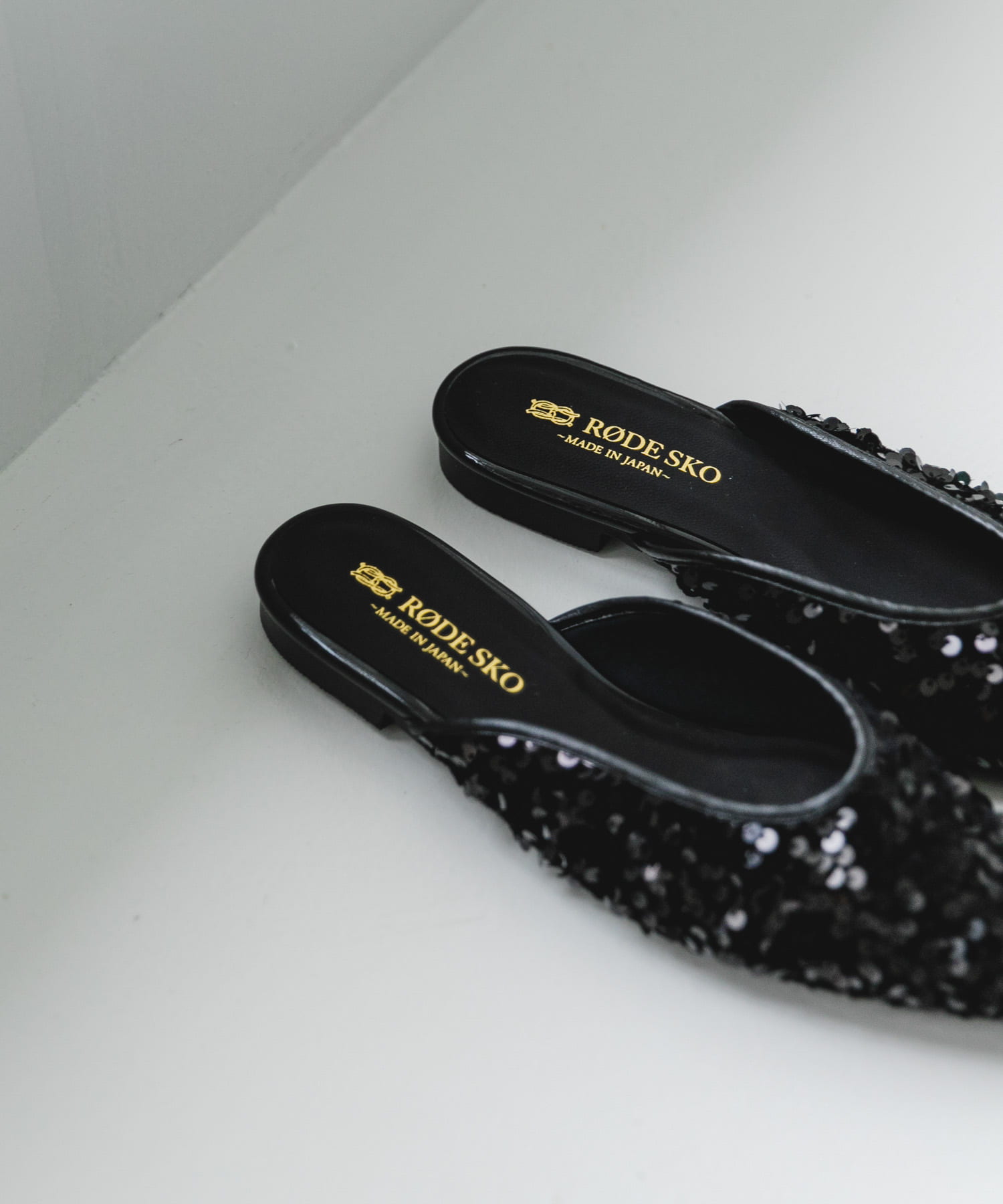 『MADE IN JAPAN』スパンコールミュール BLACK 37