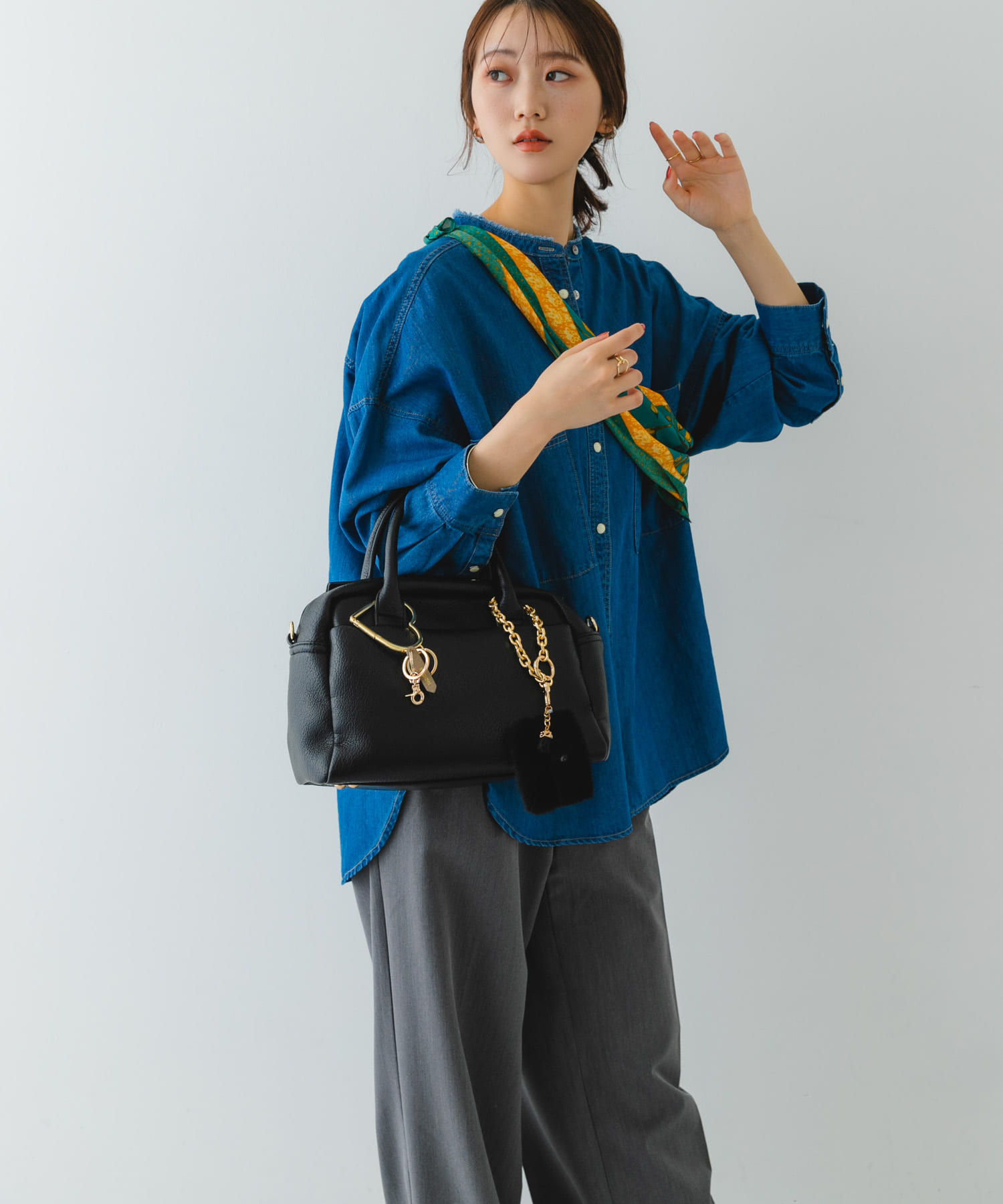 フラッフィミニポーチチャーム BLACK one