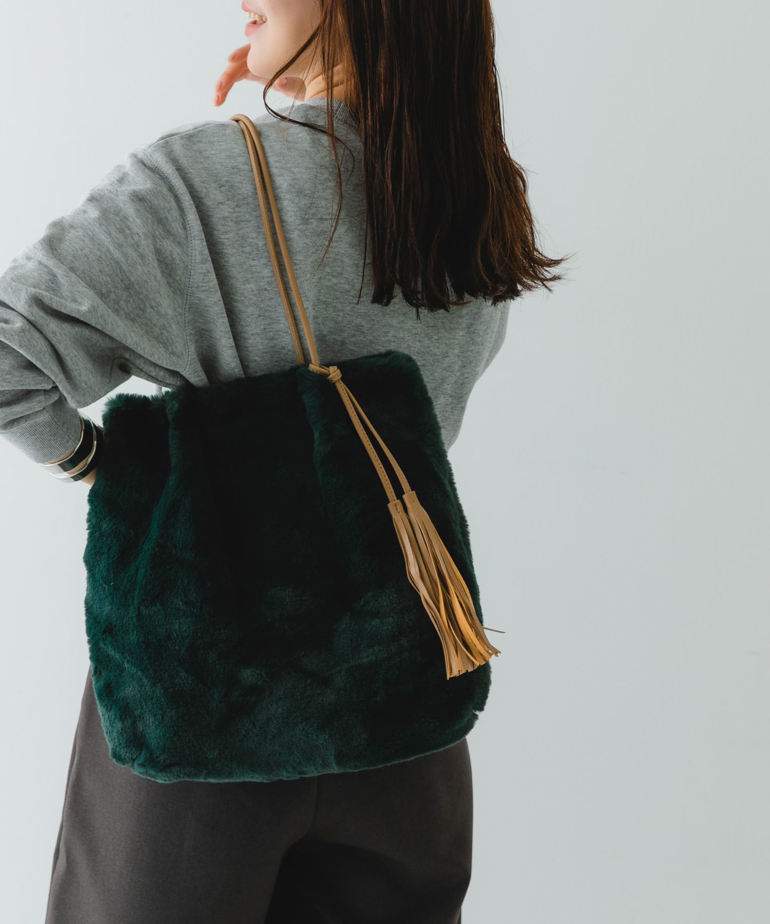 GREEN