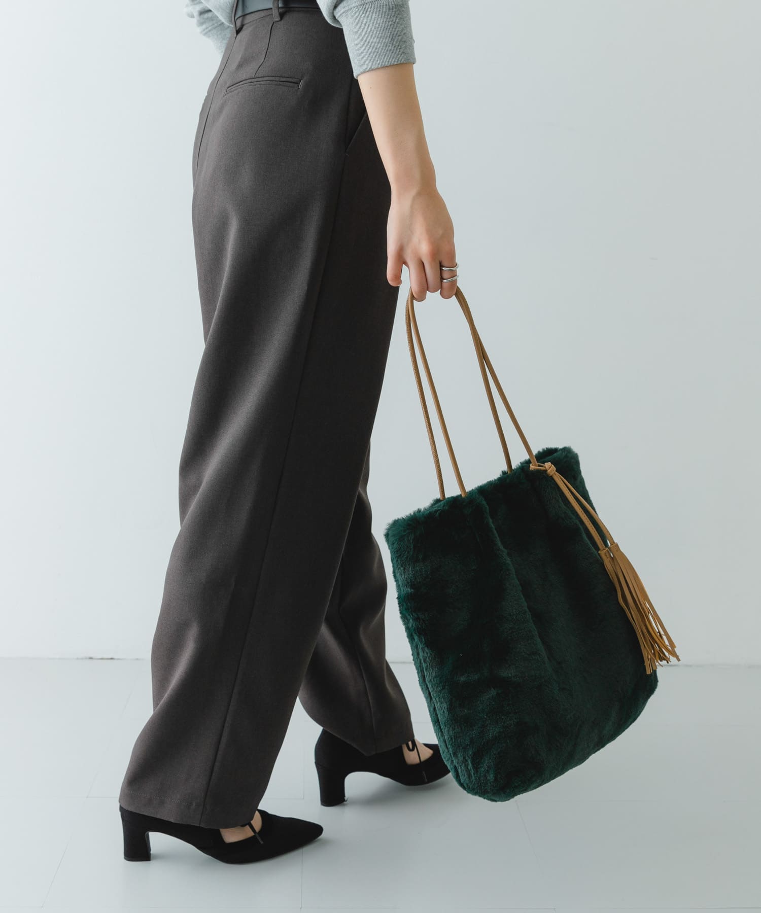 GREEN