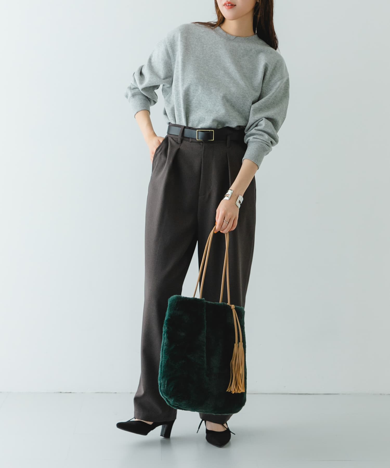 GREEN