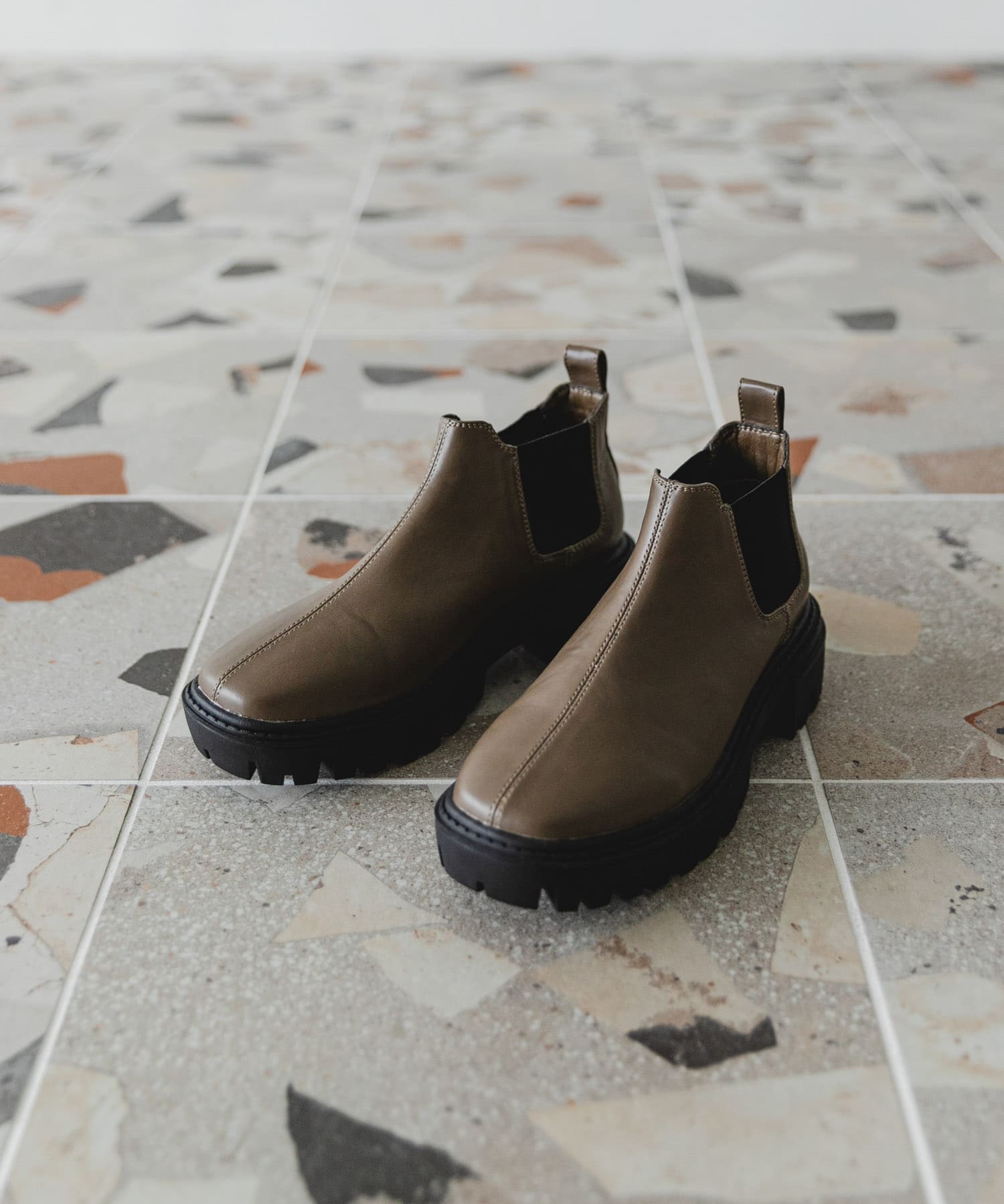 ショートサイドゴアブーツ