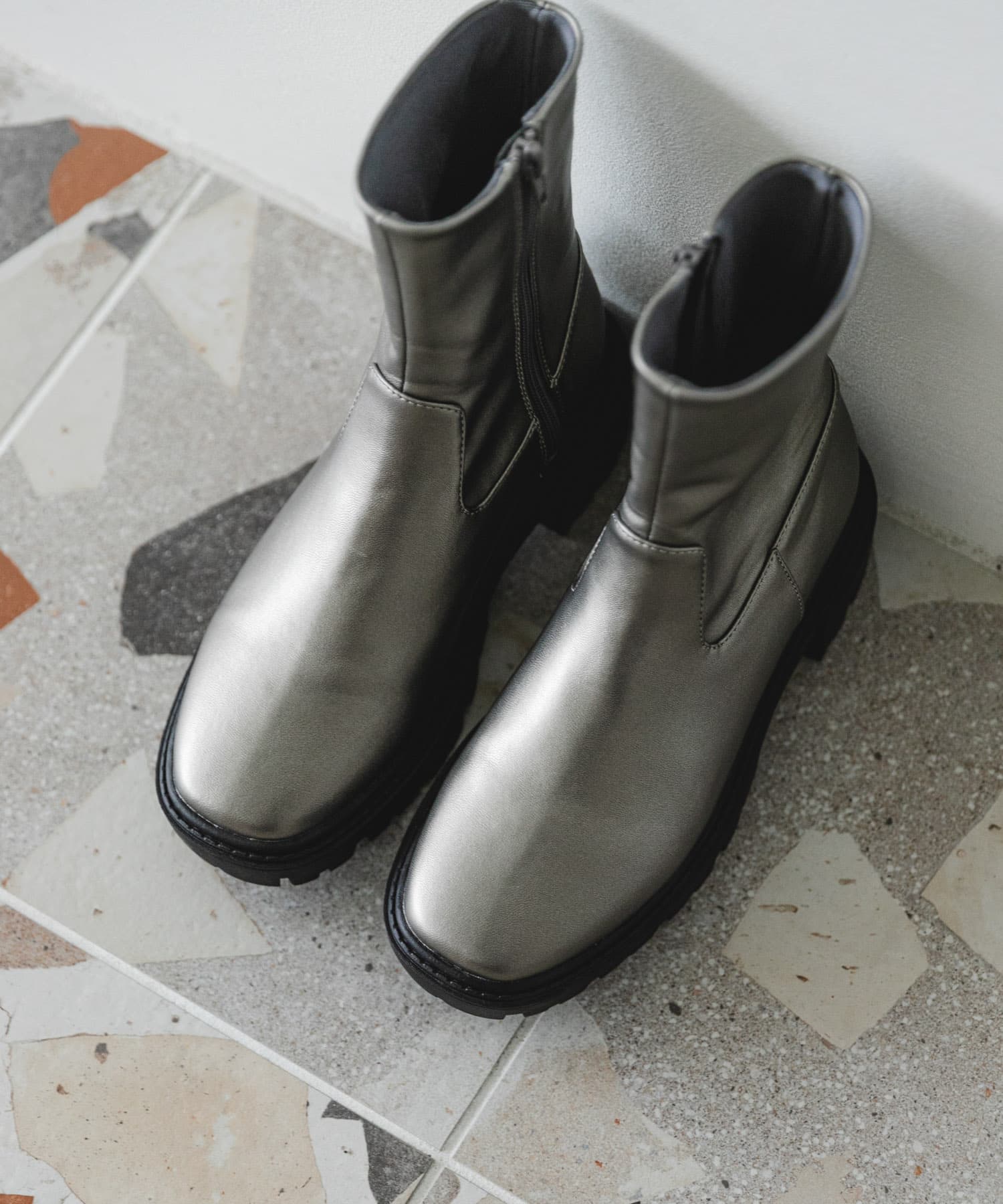 GUN METAL