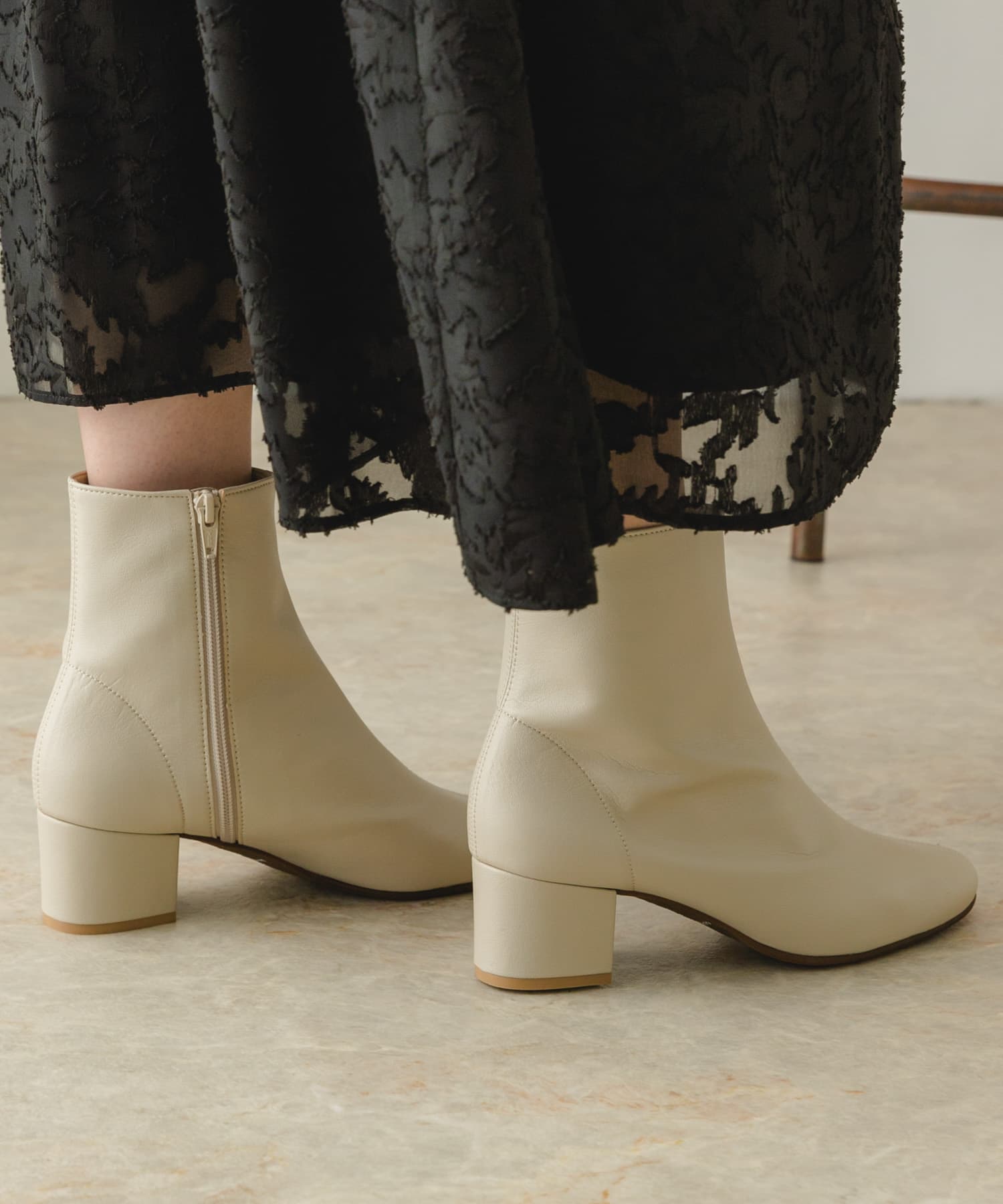 IVORY