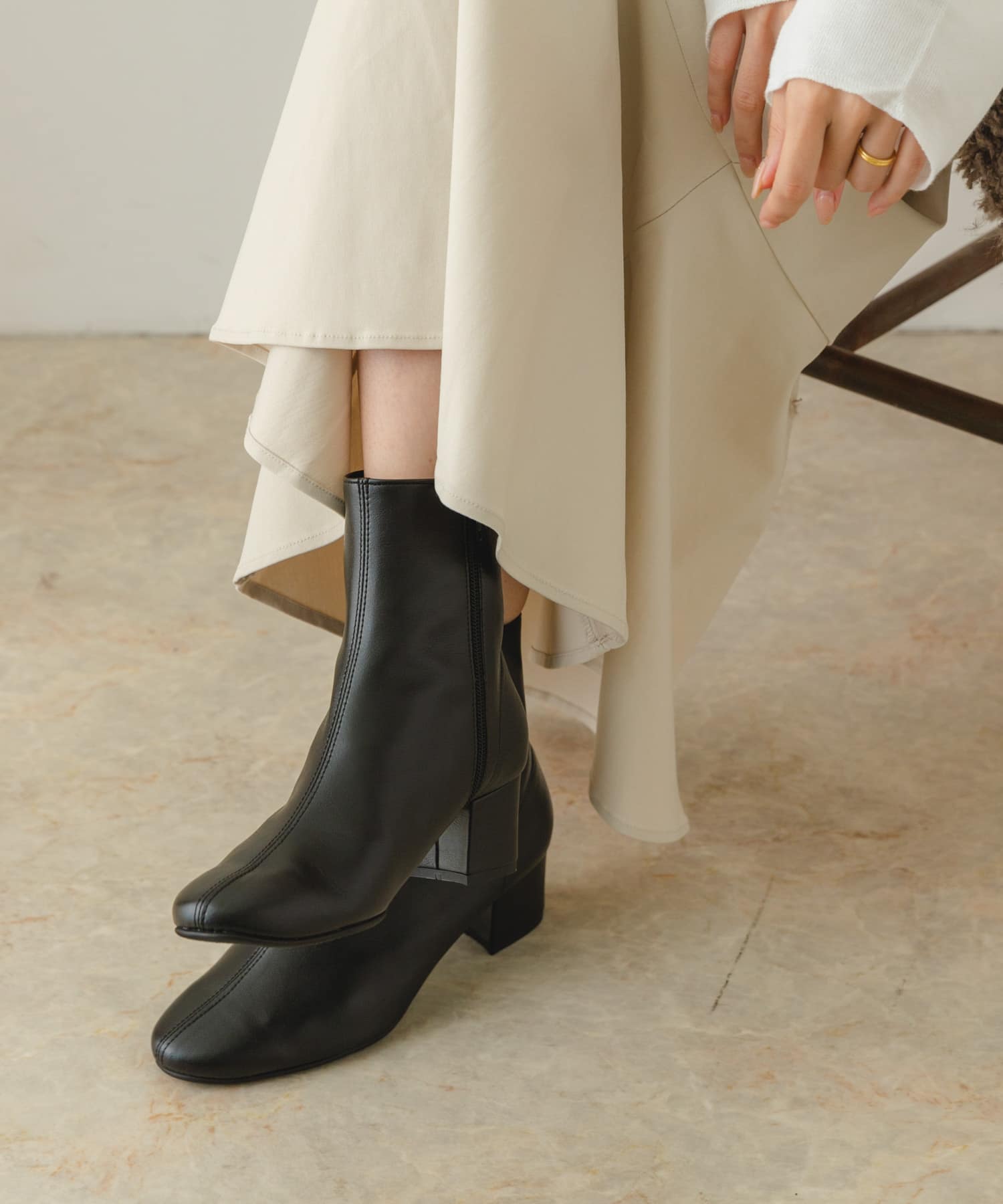 『MADE IN JAPAN』EMELINA プレーンブーツ BLACK 37