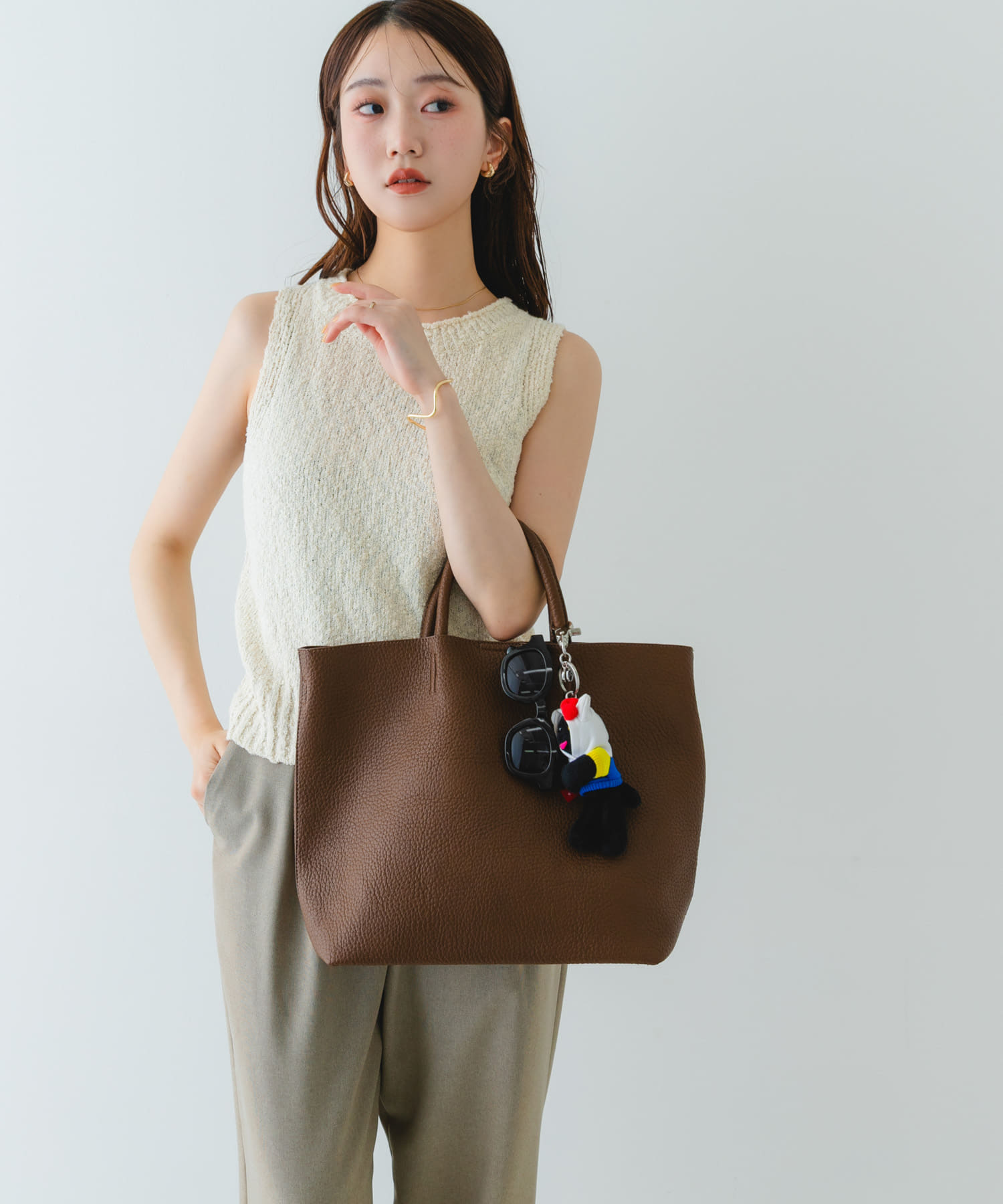 『Mサイズ』タッセル軽量2WAYシンプルトートバッグ CHOCO one