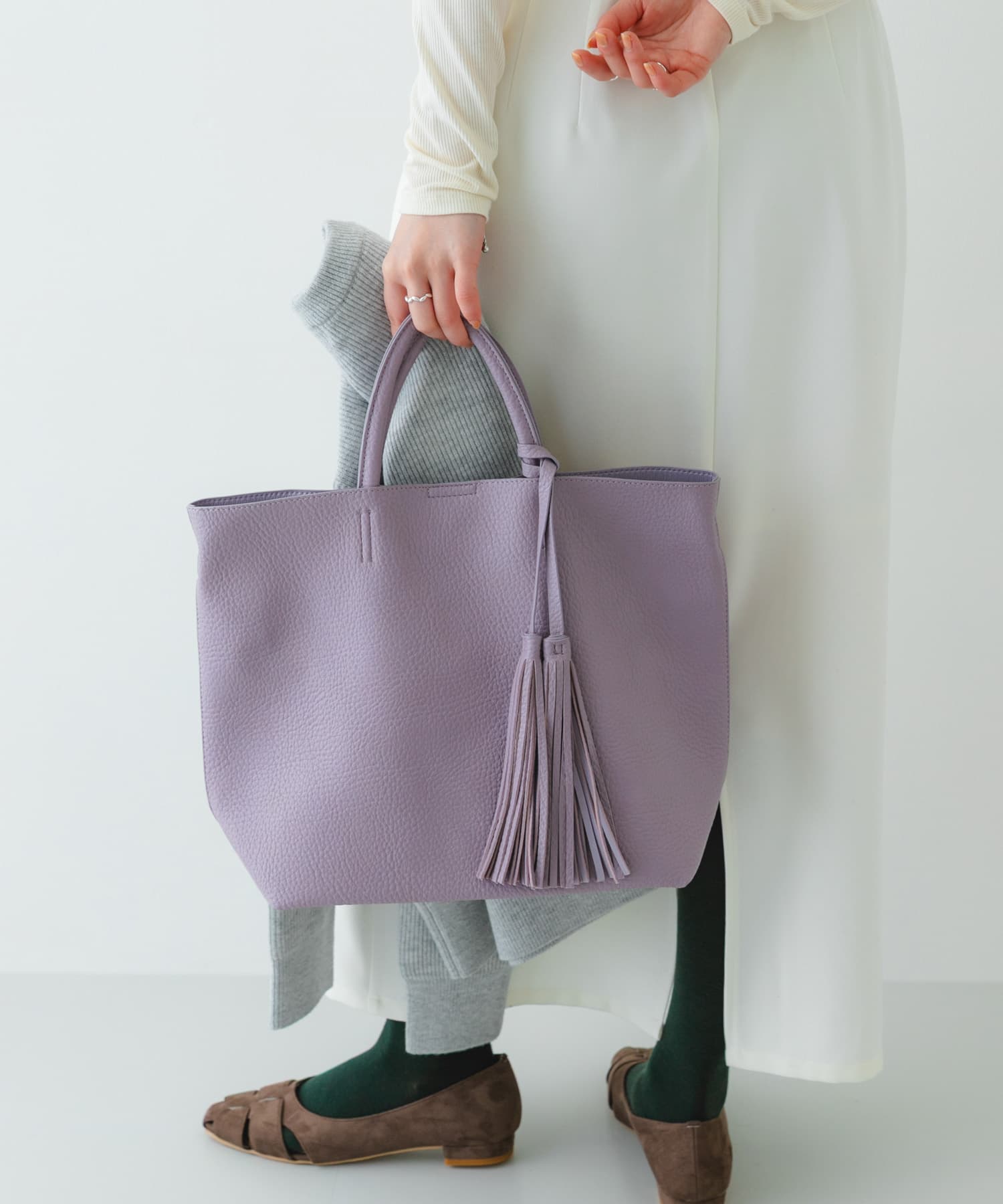 『Mサイズ』タッセル軽量2WAYシンプルトートバッグ LILAC one