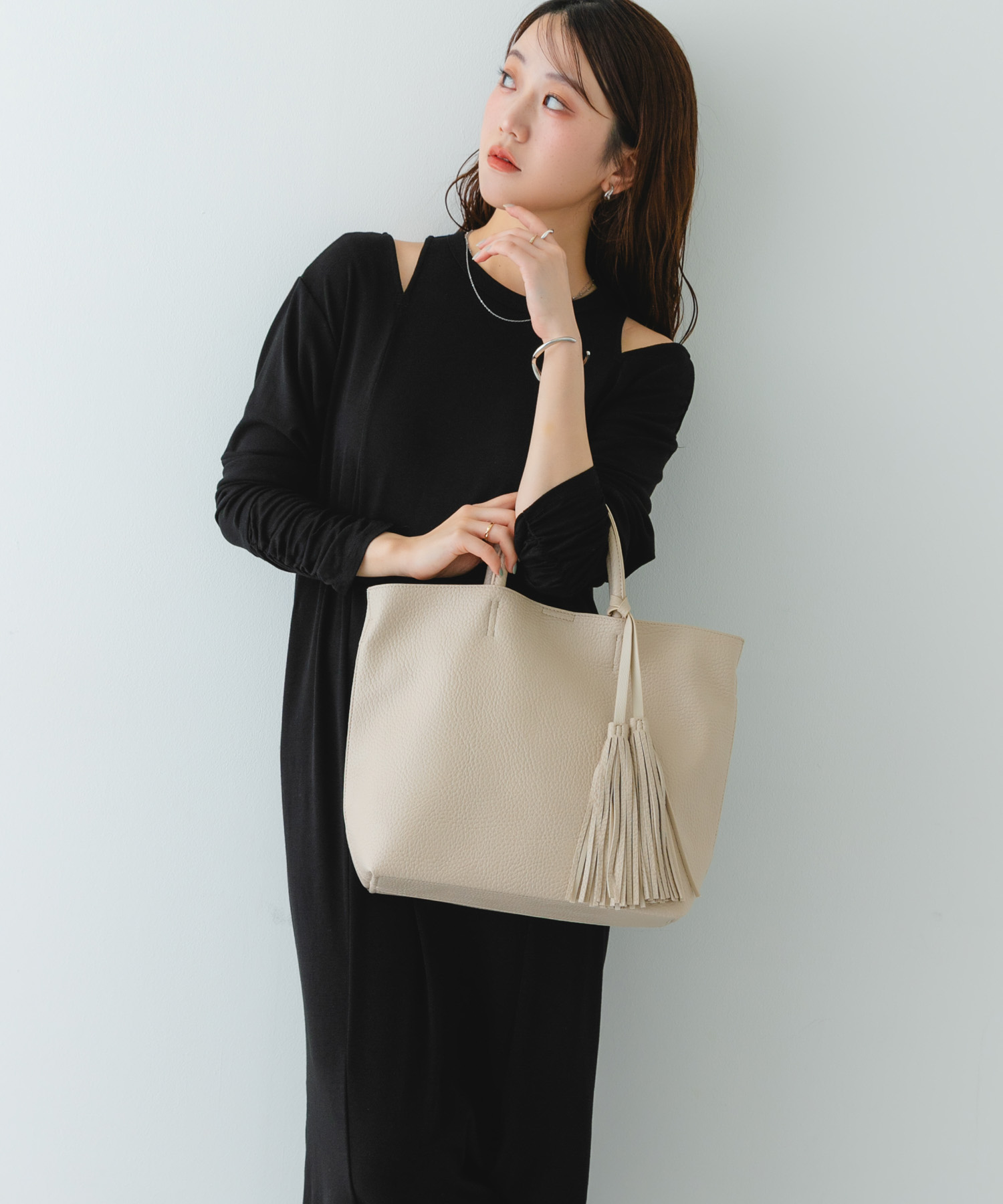 タッセル軽量2WAYシンプルトートバッグ ECRU one