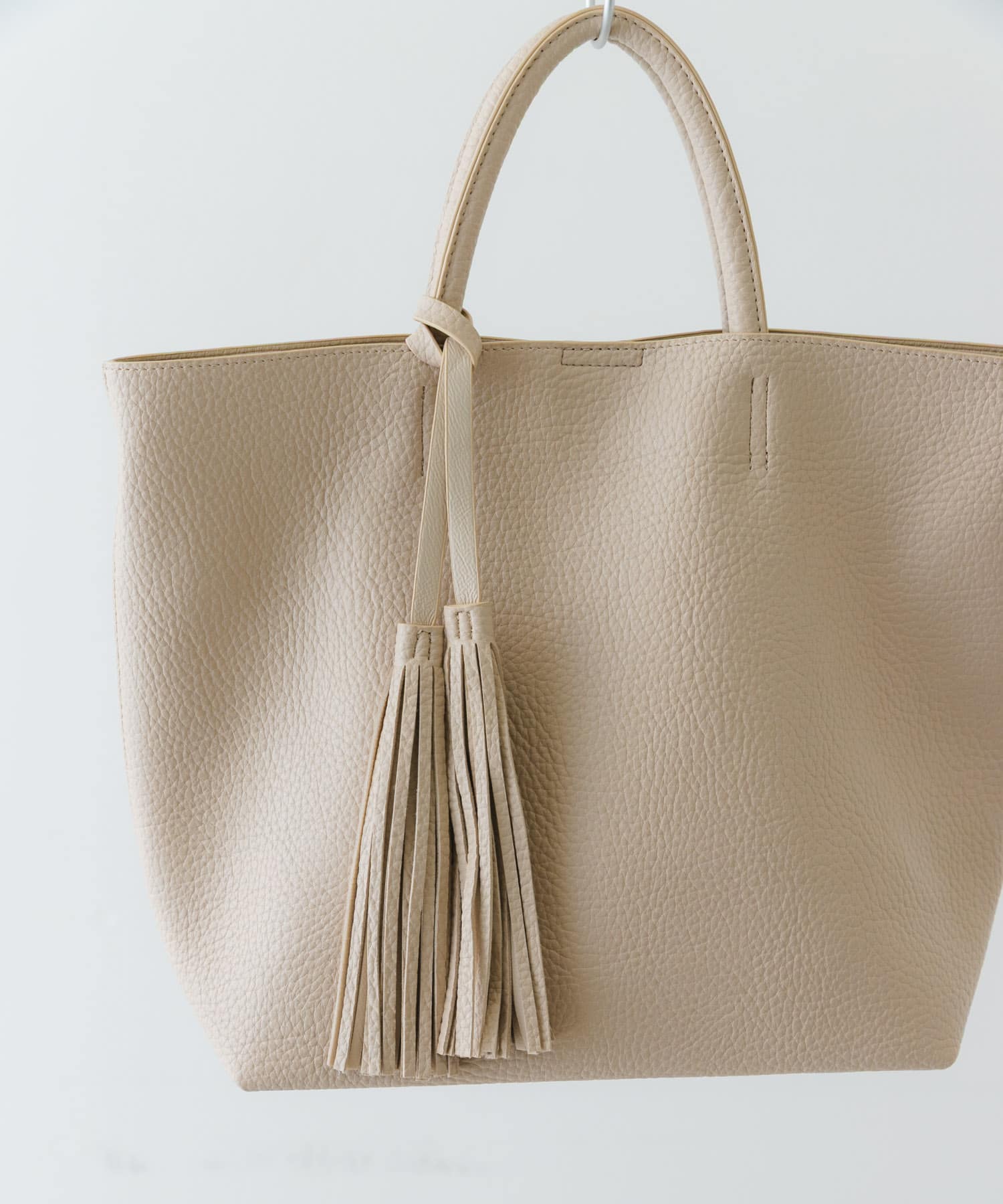 タッセル軽量2WAYシンプルトートバッグ ECRU one