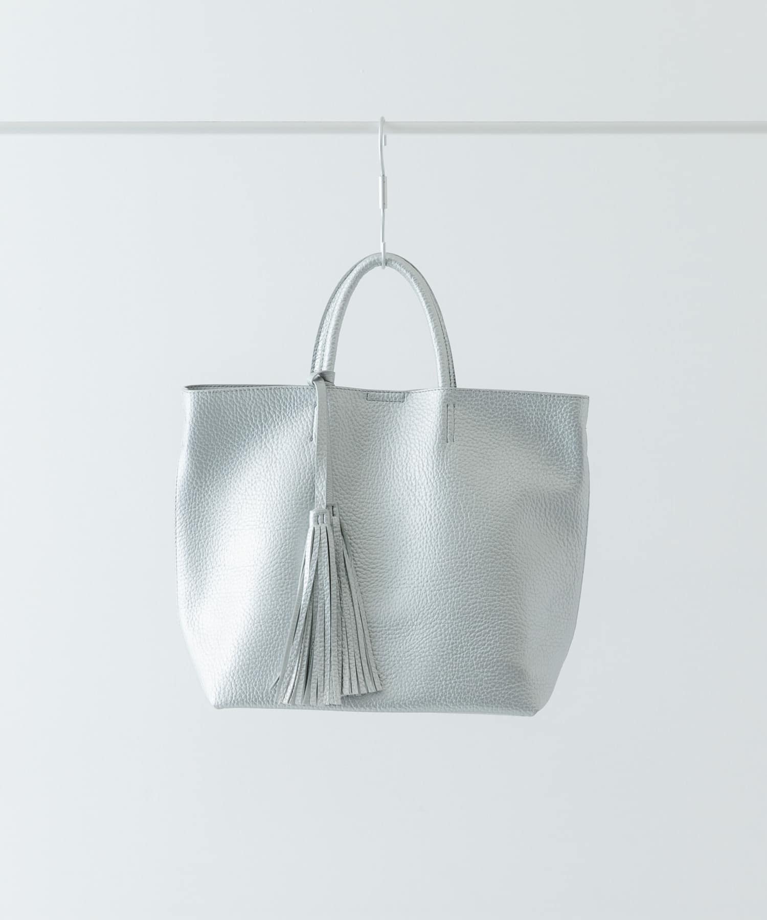 タッセル軽量2WAYシンプルトートバッグ SILVER one