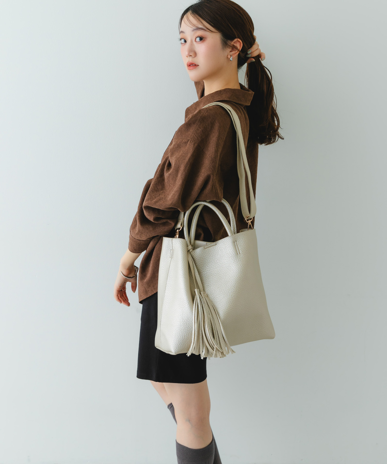 タッセル軽量2WAYシンプルトートバッグ GOLD one