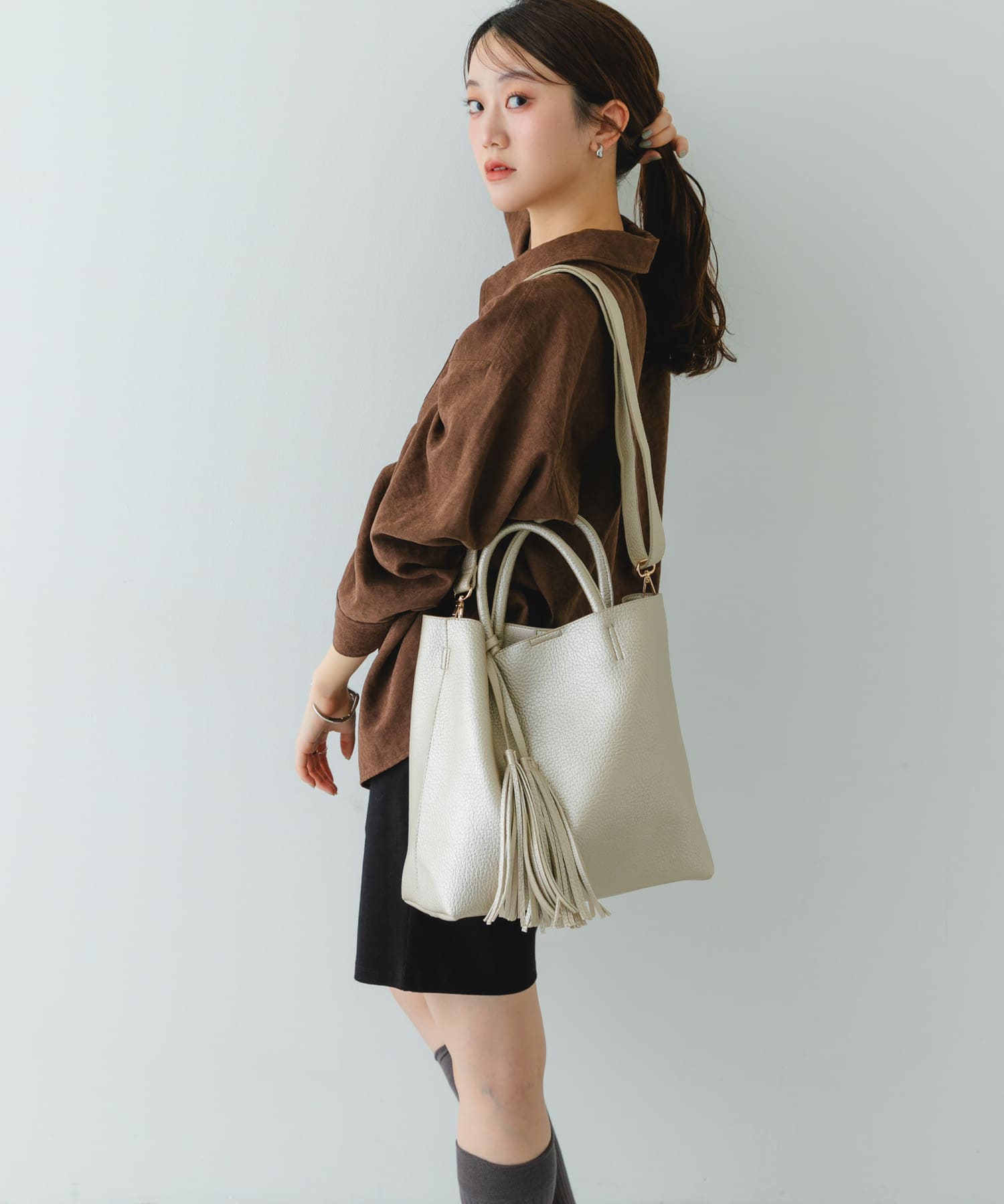 タッセル軽量2WAYシンプルトートバッグ GOLD one