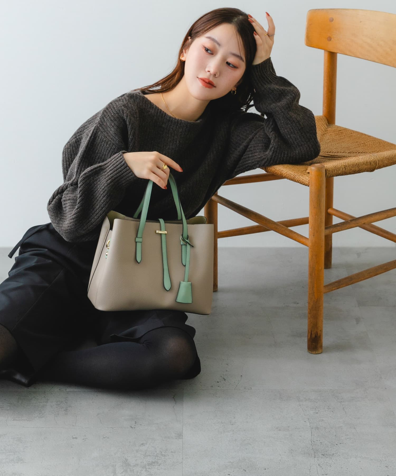 チャーム付ミドルバッグ『Msize』 MINT one