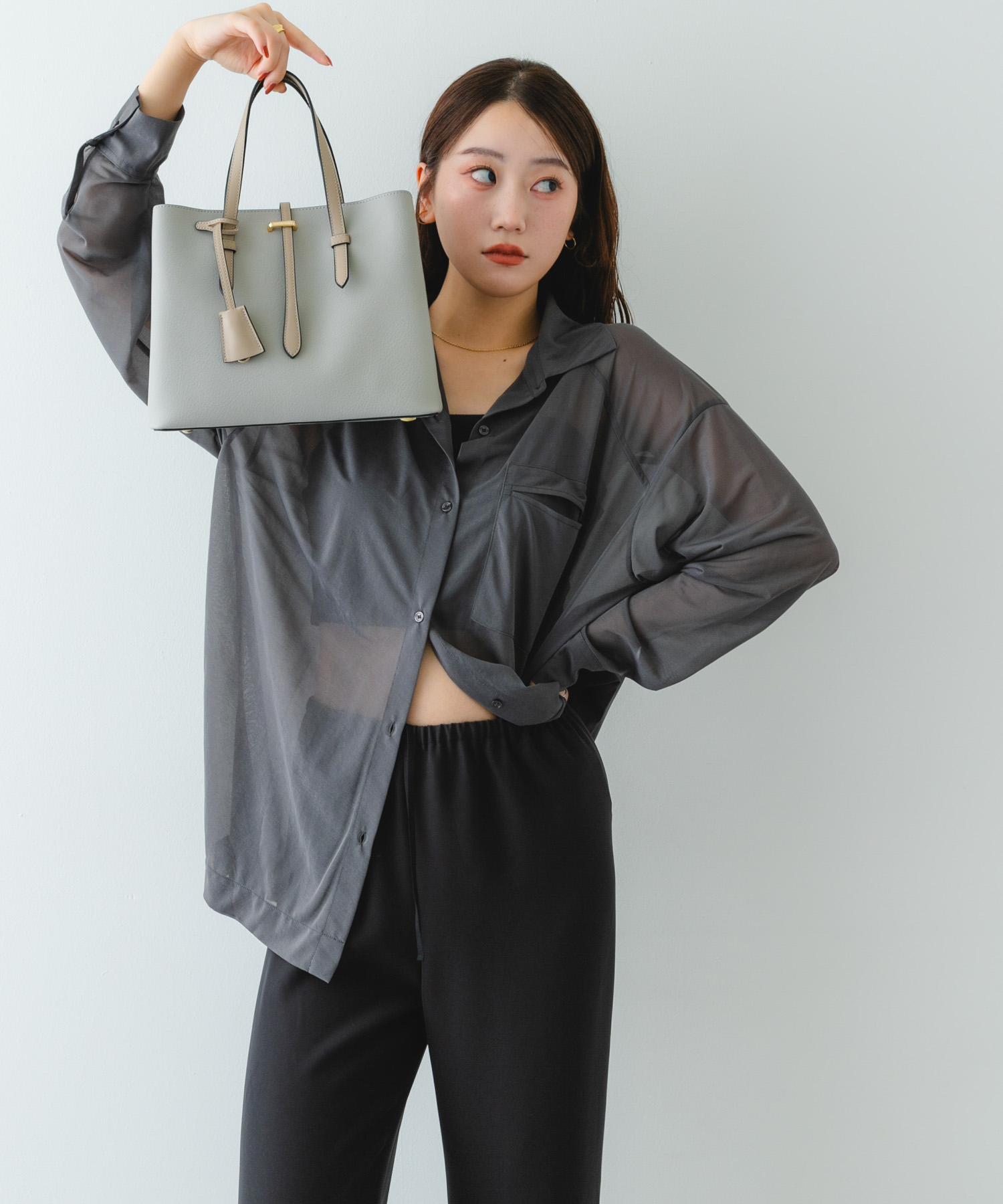 GRAY