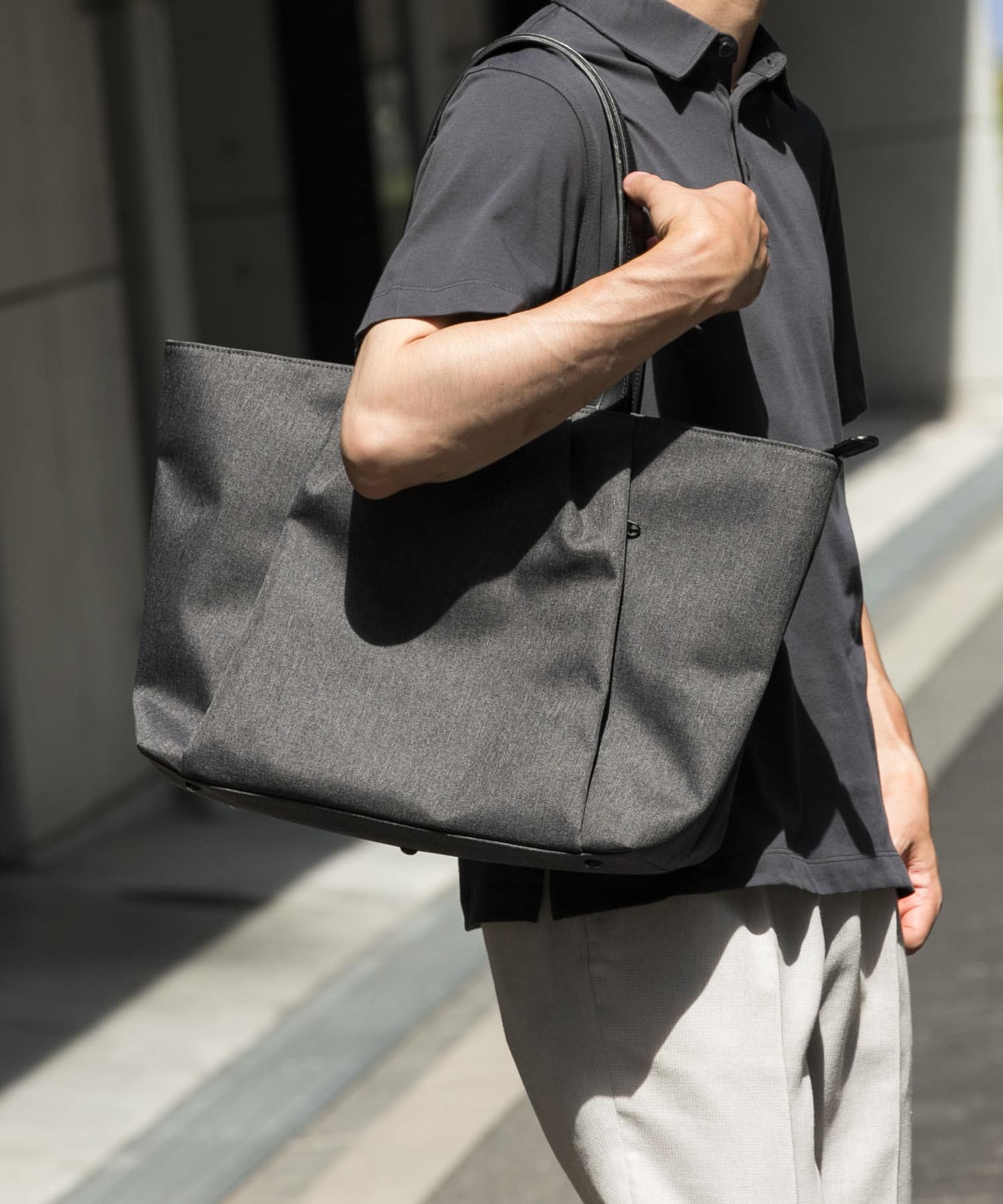 撥水タックトートバッグ CHARCOAL one