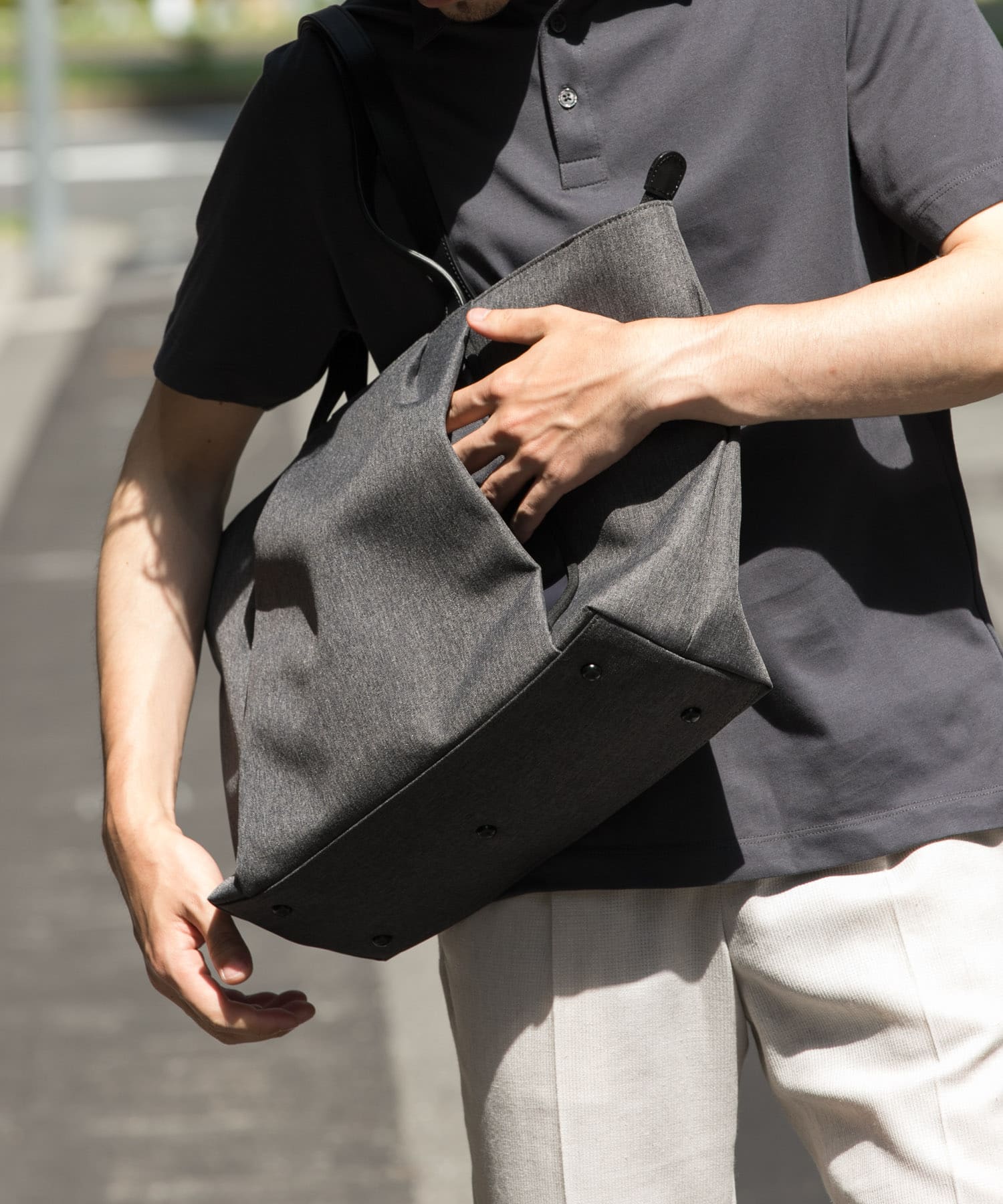 撥水タックトートバッグ CHARCOAL one