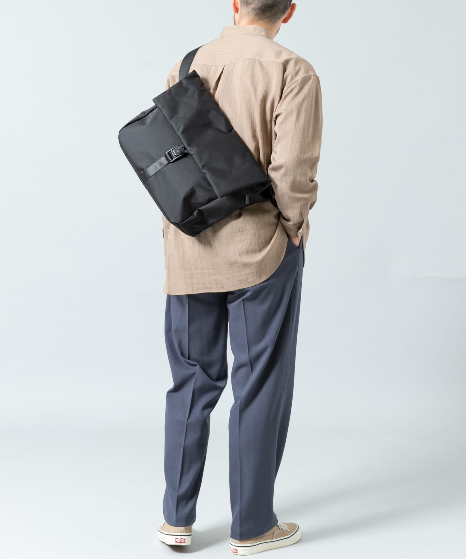 撥水フィドロックショルダーバッグ BLACK one