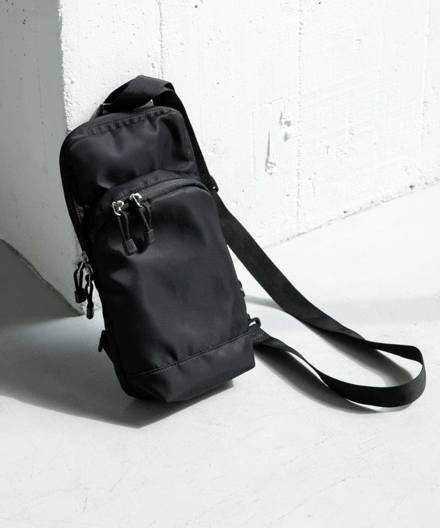 パラコードスクエアボディバッグ BLACK one