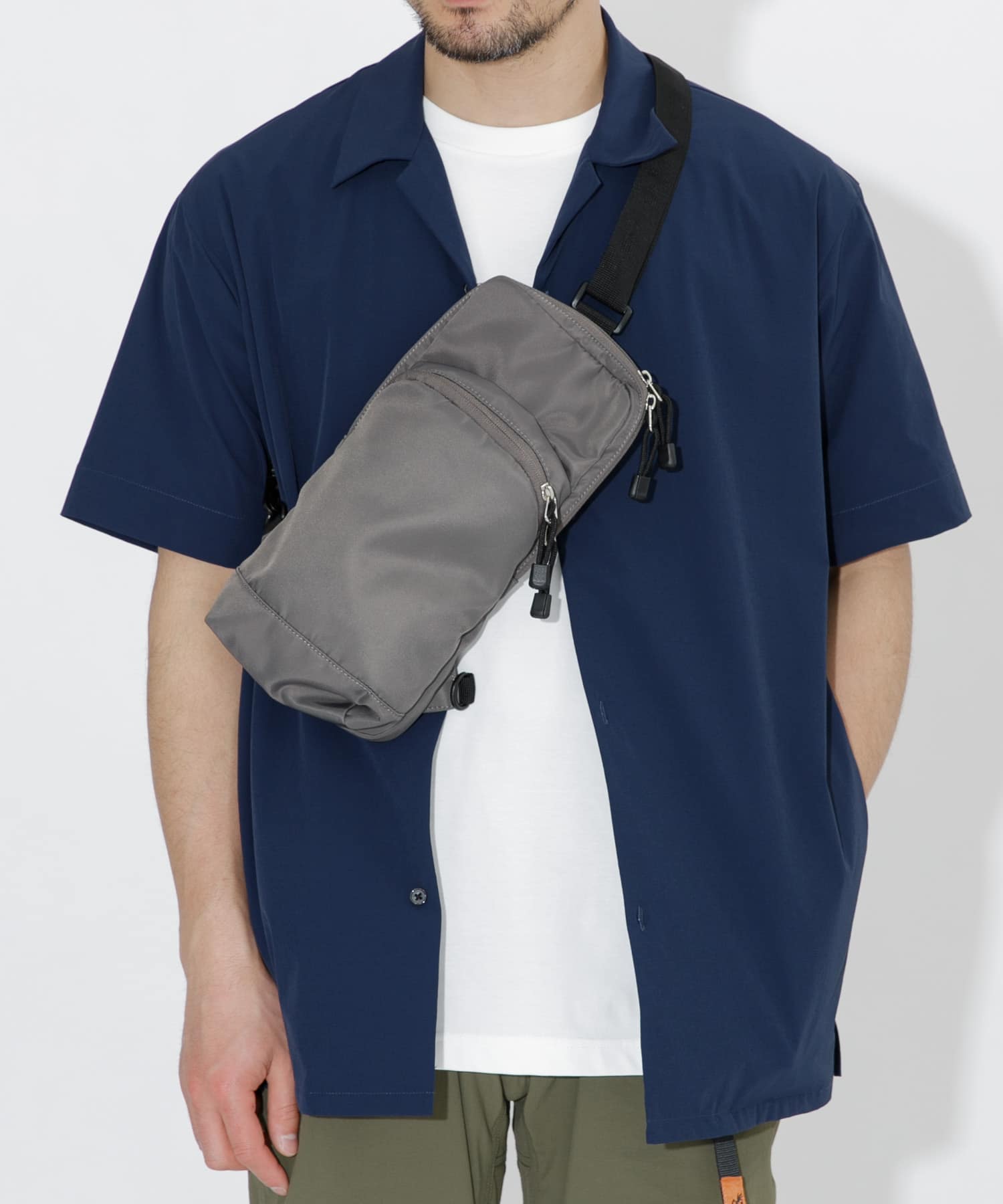 パラコードスクエアボディバッグ GRAY one