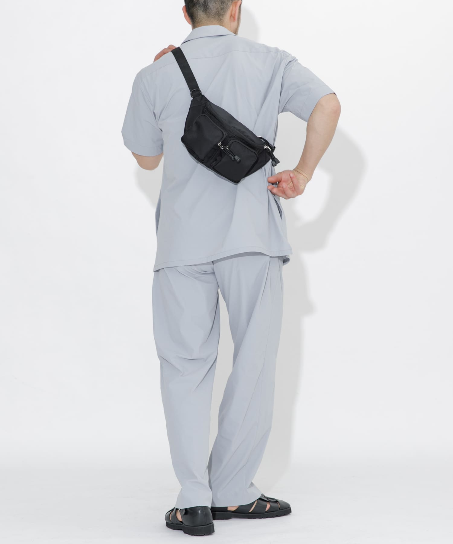 パラコードボディバッグ BLACK one