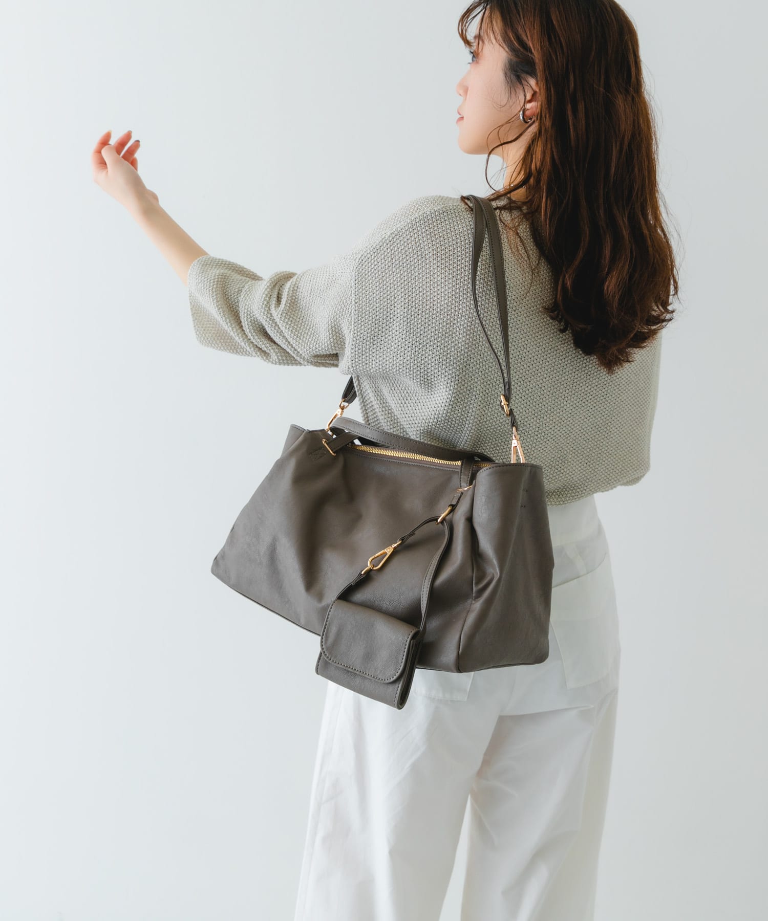 ウォッシャブルボストンバッグ GRAYSH one