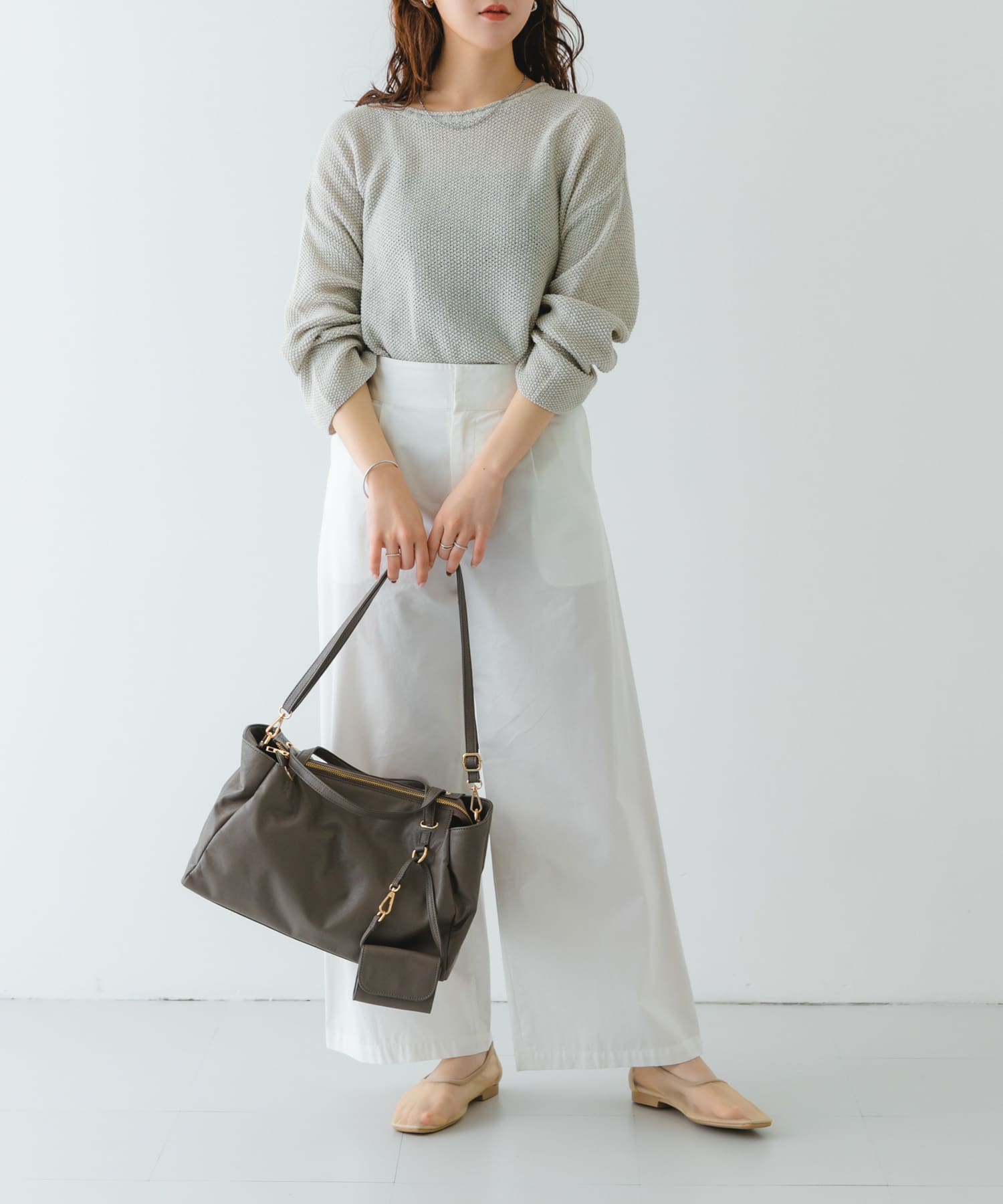 ウォッシャブルボストンバッグ GRAYSH one