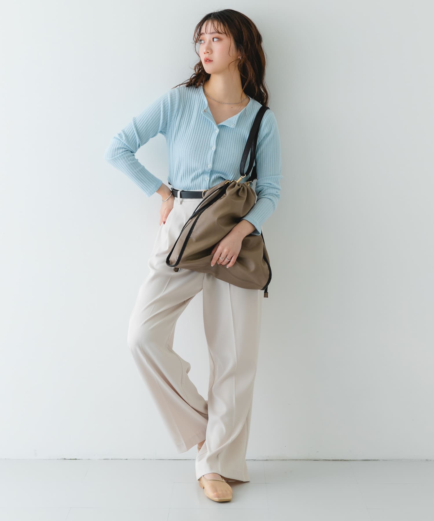 DARK BEIGE