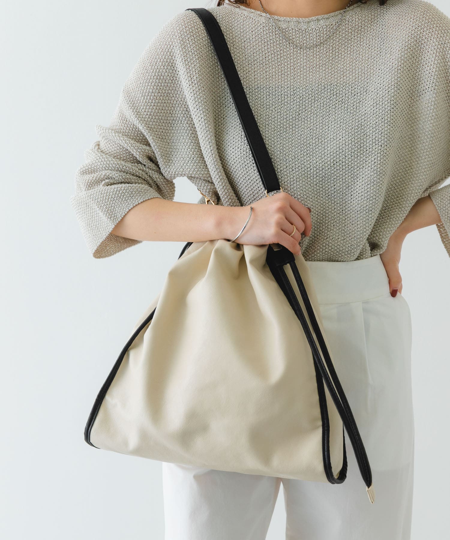 ウォッシャブルドロストショルダーバッグ OFF one