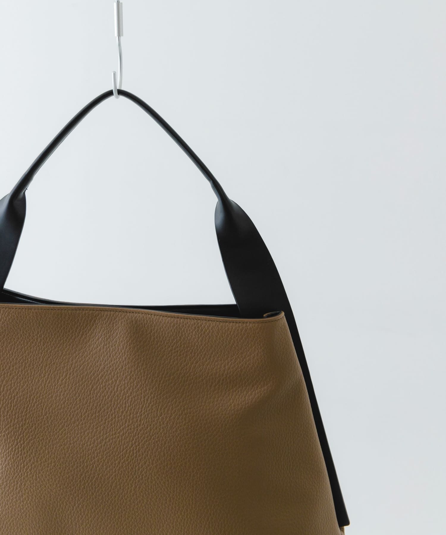 ワンハンドルサンカクトートバッグ MOCHA one
