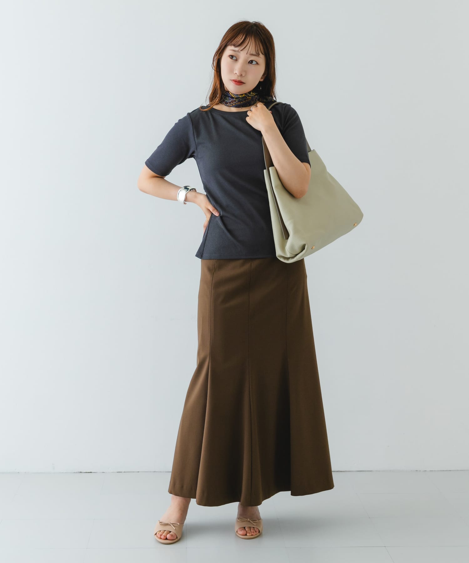 ワンハンドルサンカクトートバッグ IVORY one