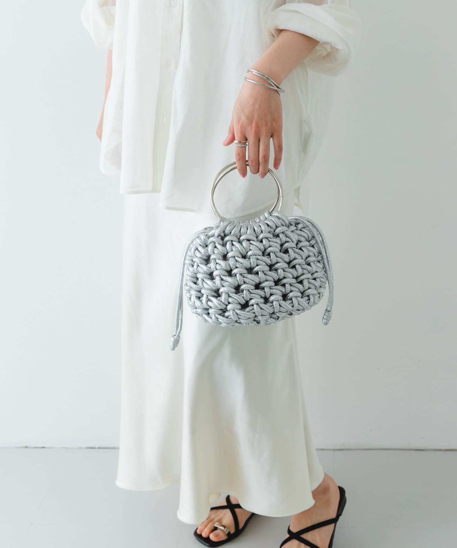 編み込みリングバッグ SILVER one