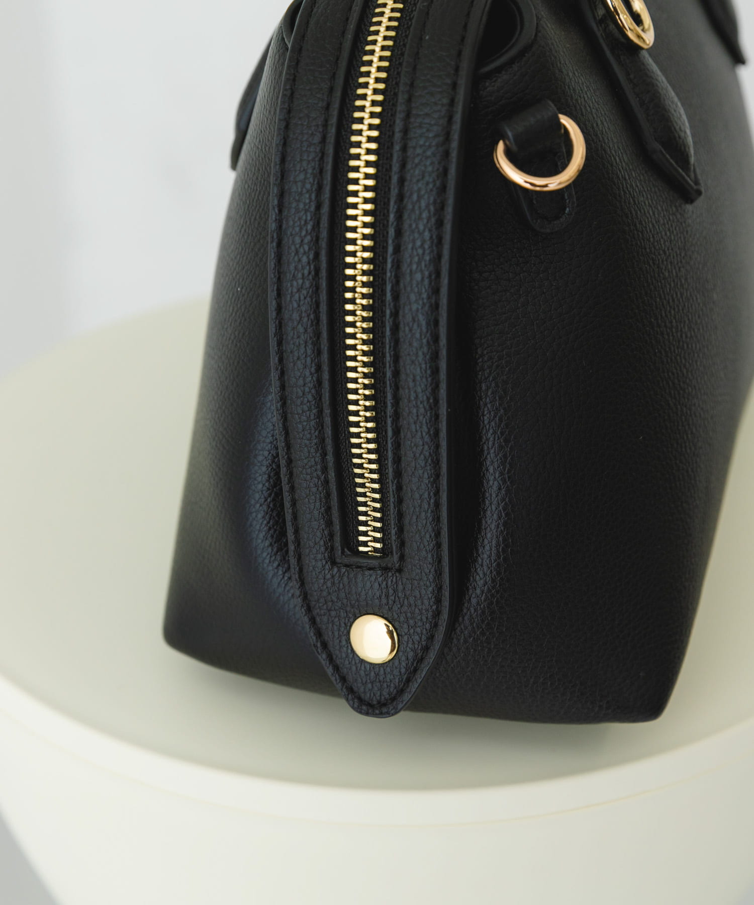プチラウンドファスナートートバッグ BLACK one